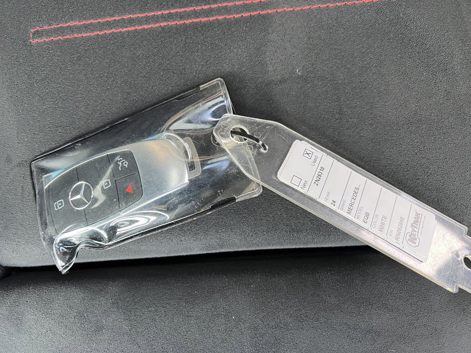 Vehicle photo 36
