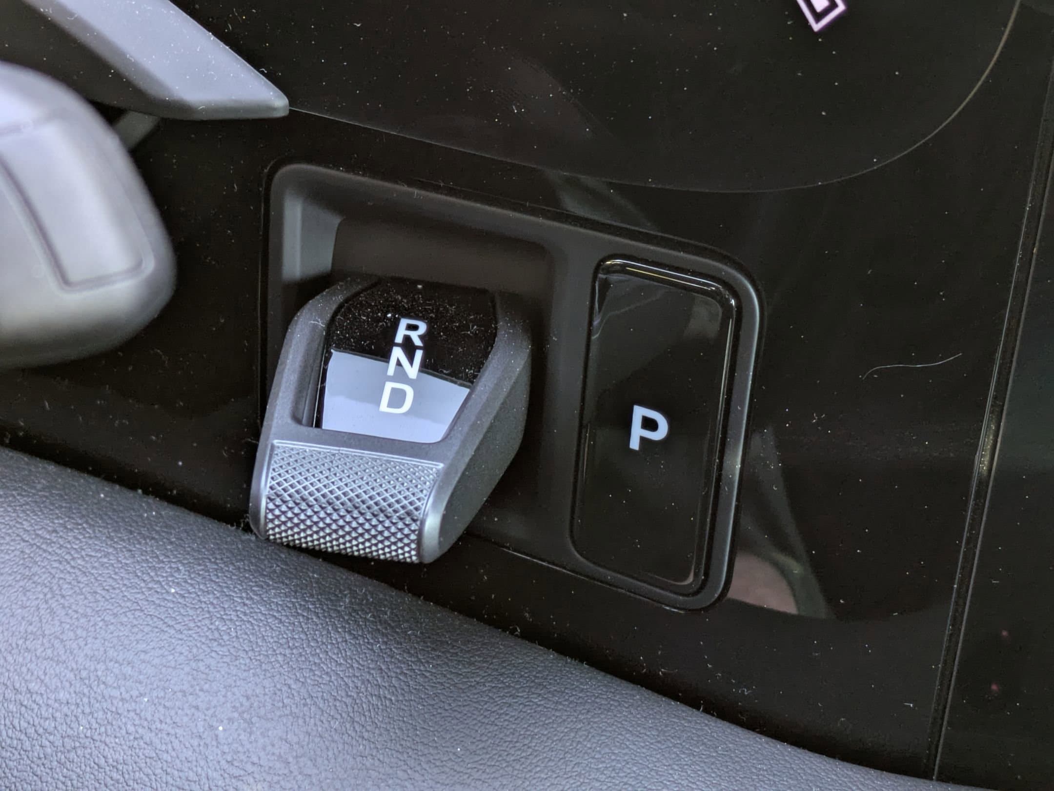 Vehicle photo 16