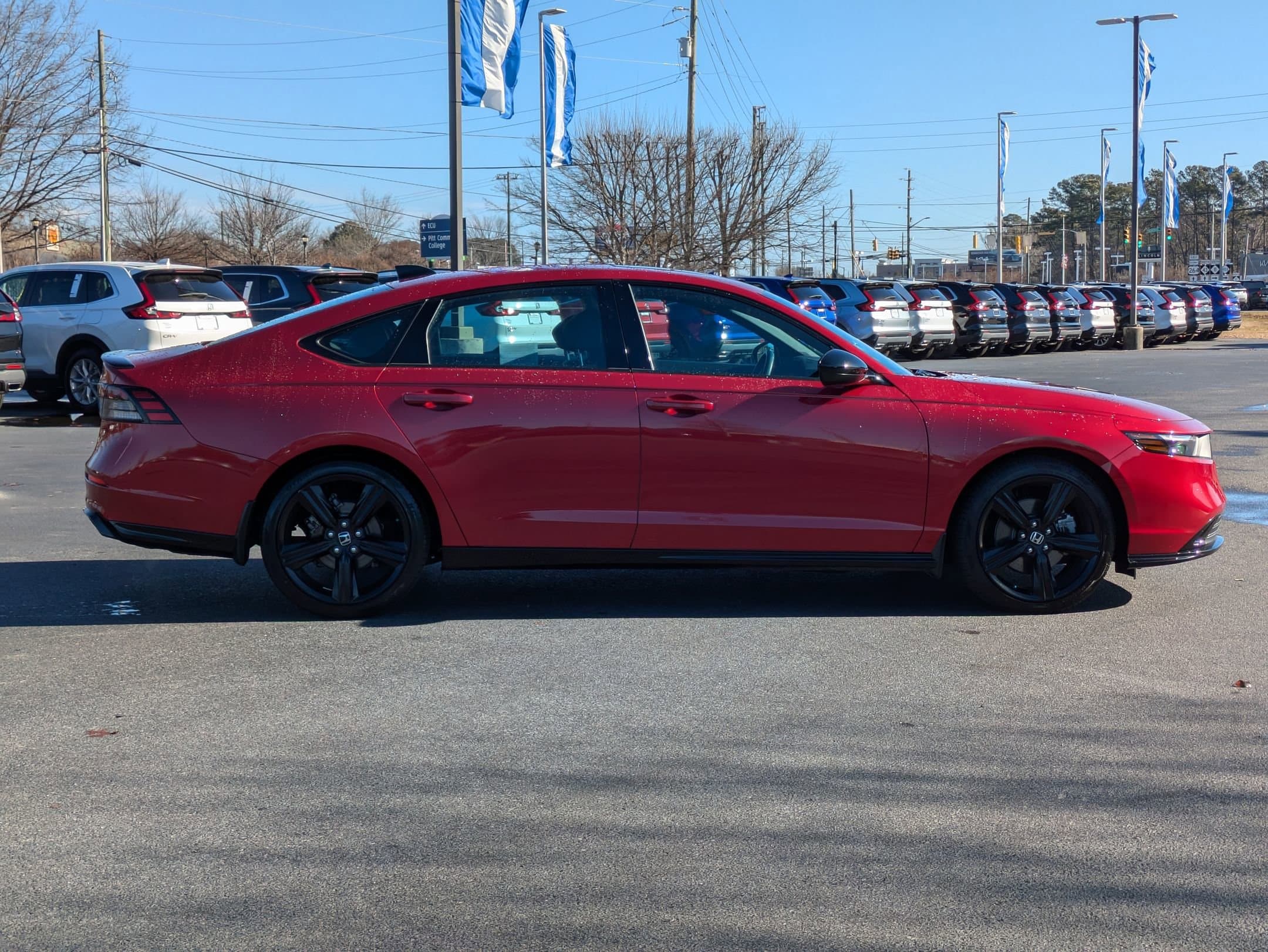 Vehicle photo 8