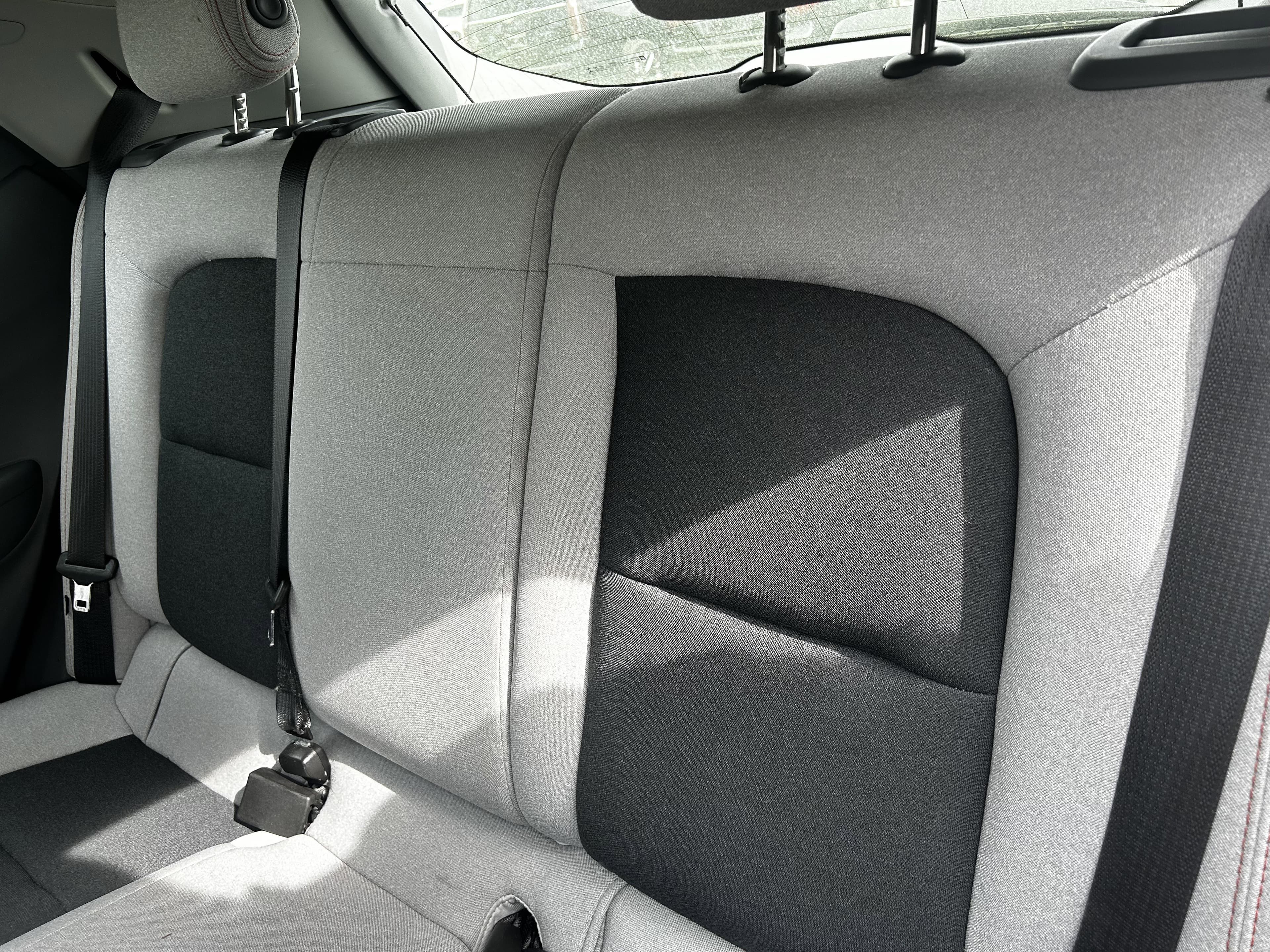 Vehicle photo 25