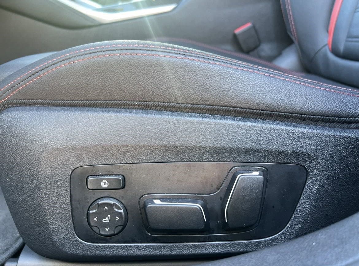 Vehicle photo 36