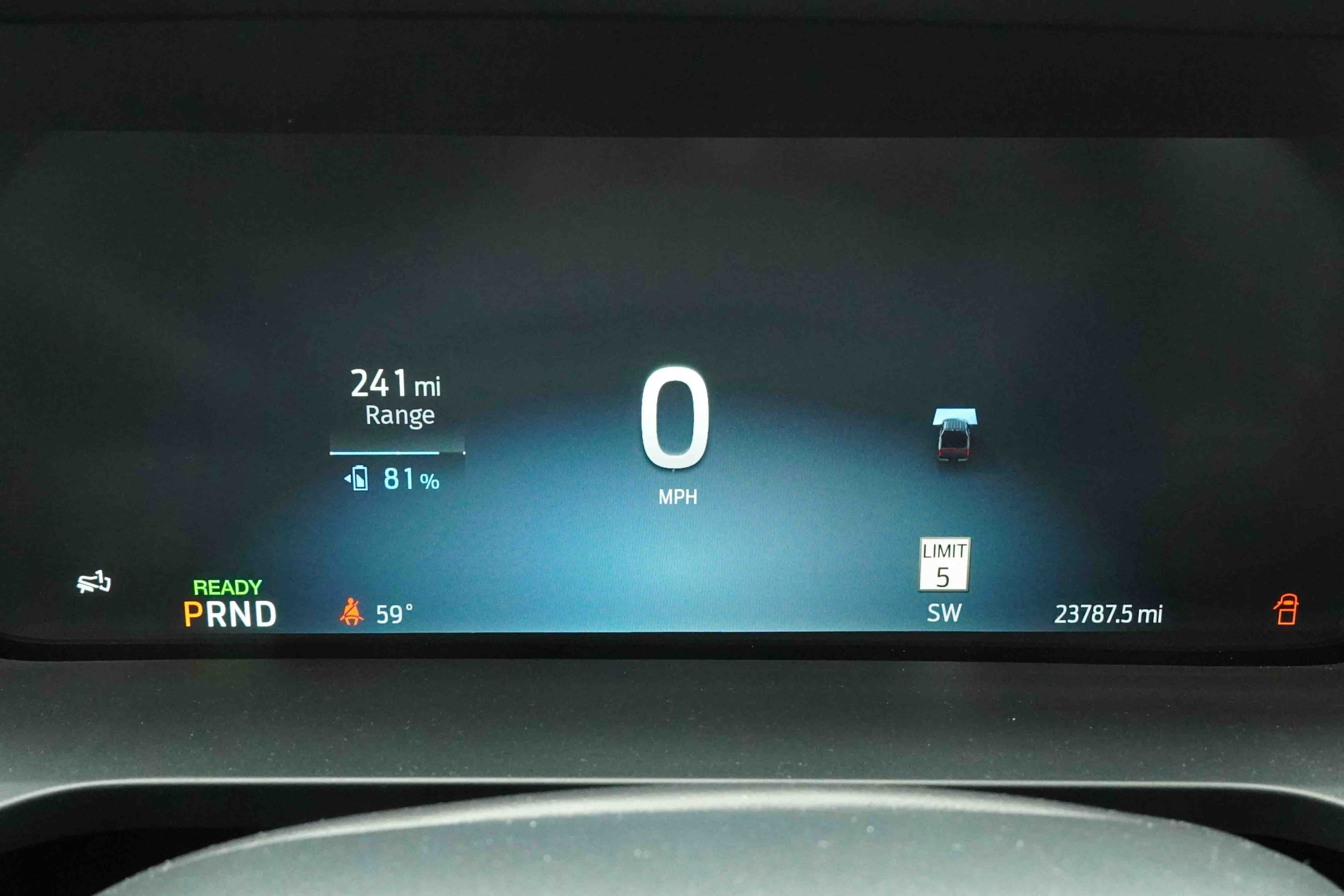 Vehicle photo 19