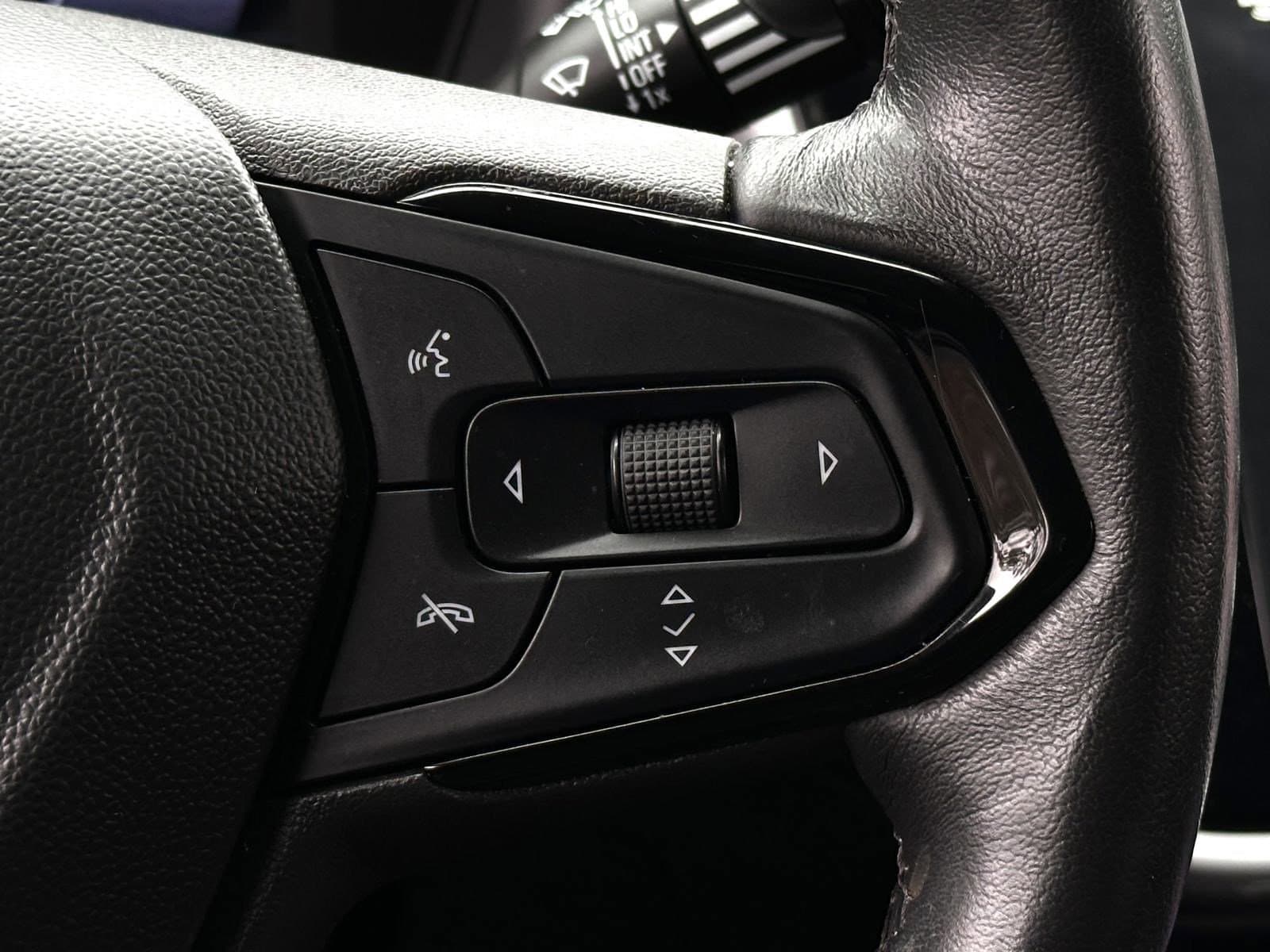 Vehicle photo 16