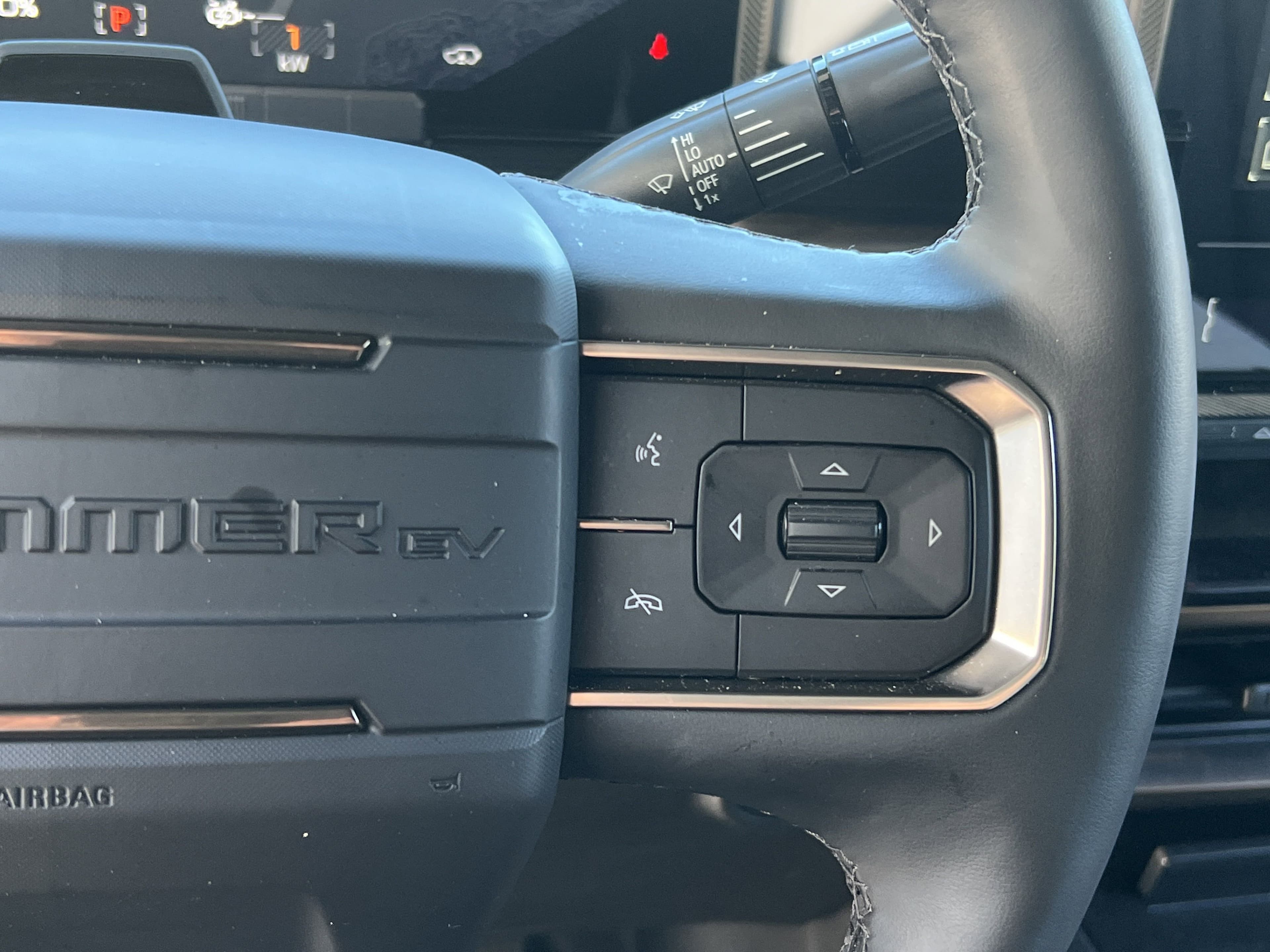 Vehicle photo 18