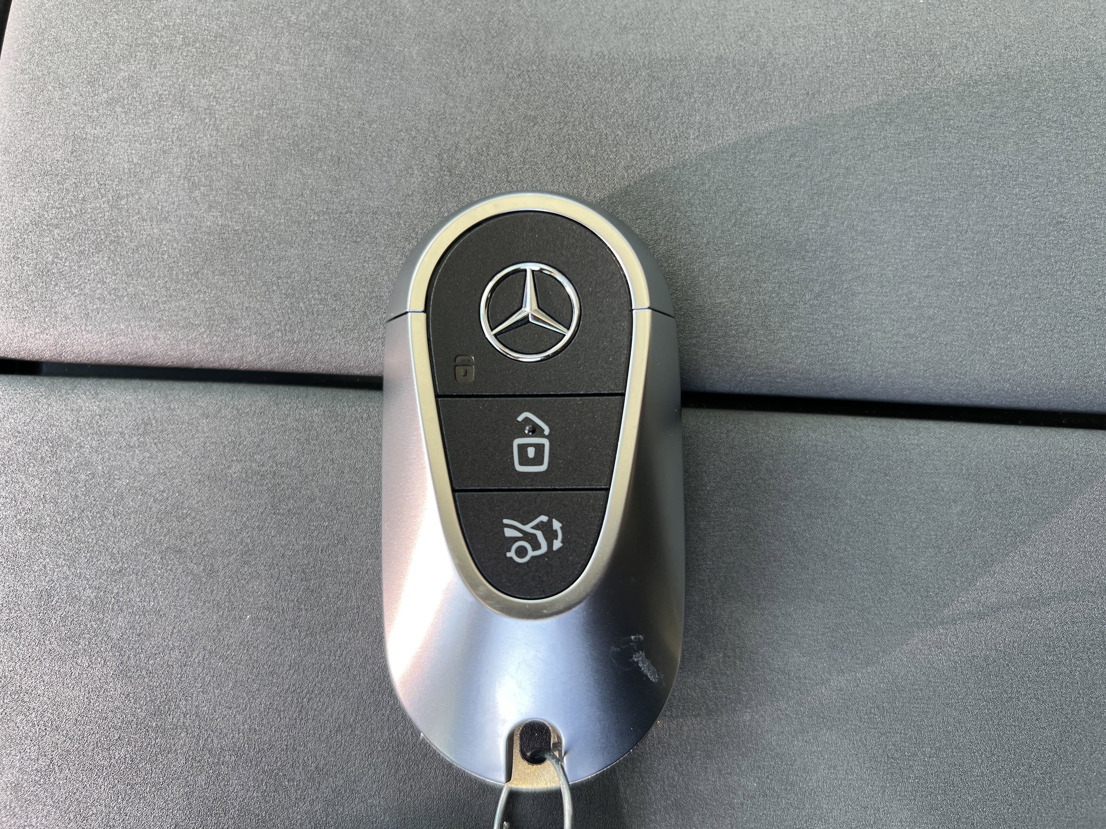 Vehicle photo 36
