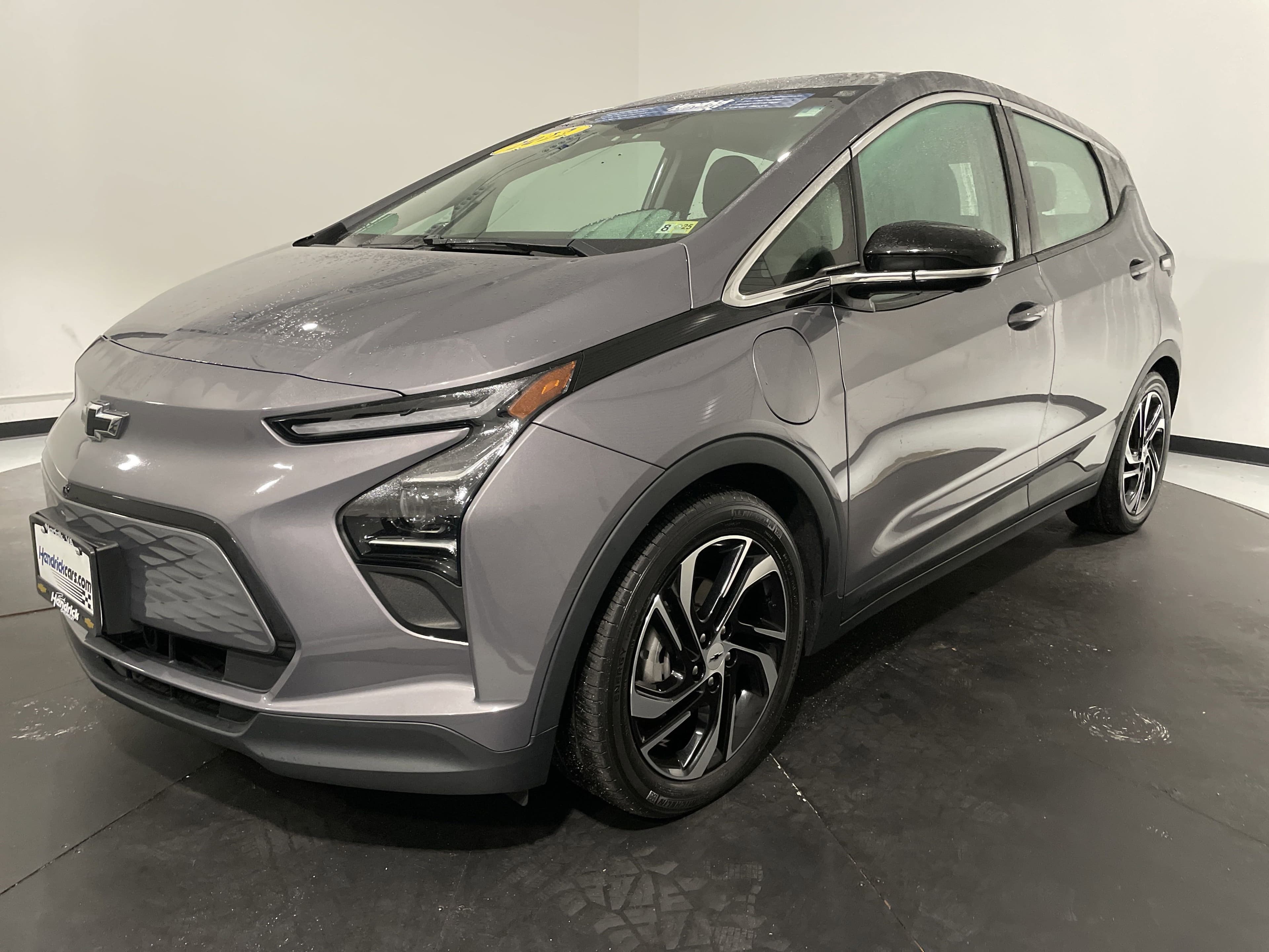 Vehicle photo 3