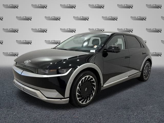 Vehicle photo 3