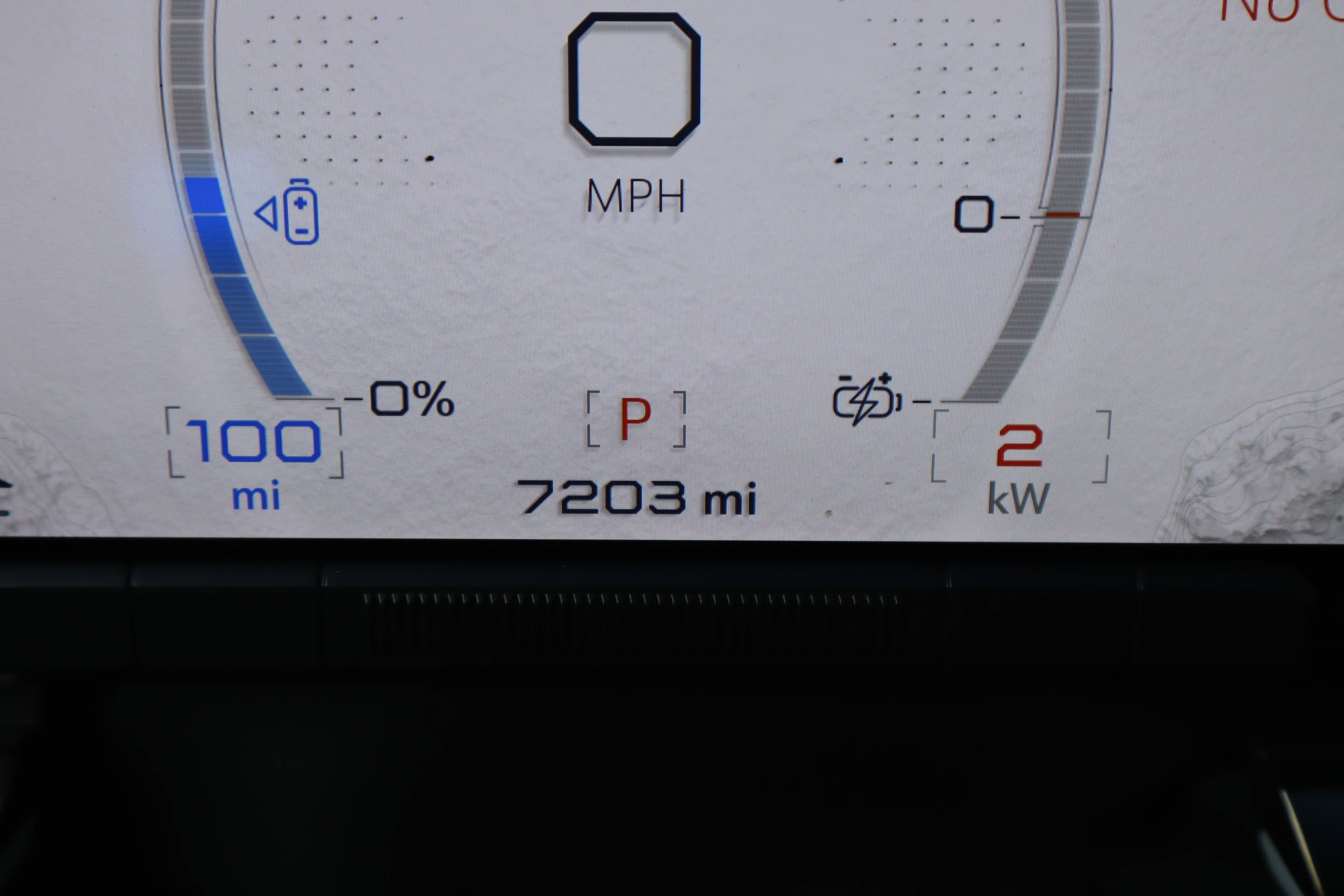 Vehicle photo 28