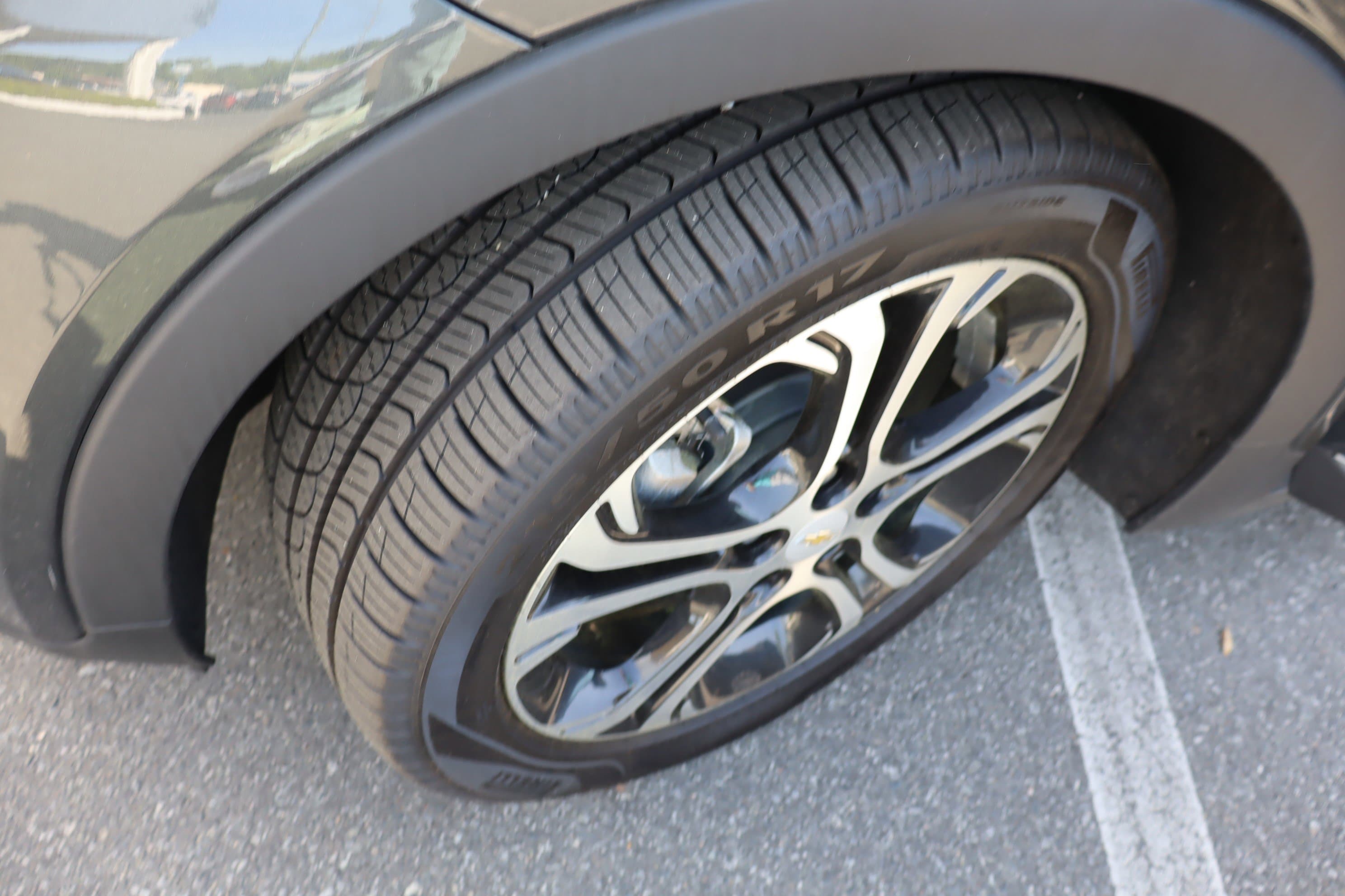 Vehicle photo 38