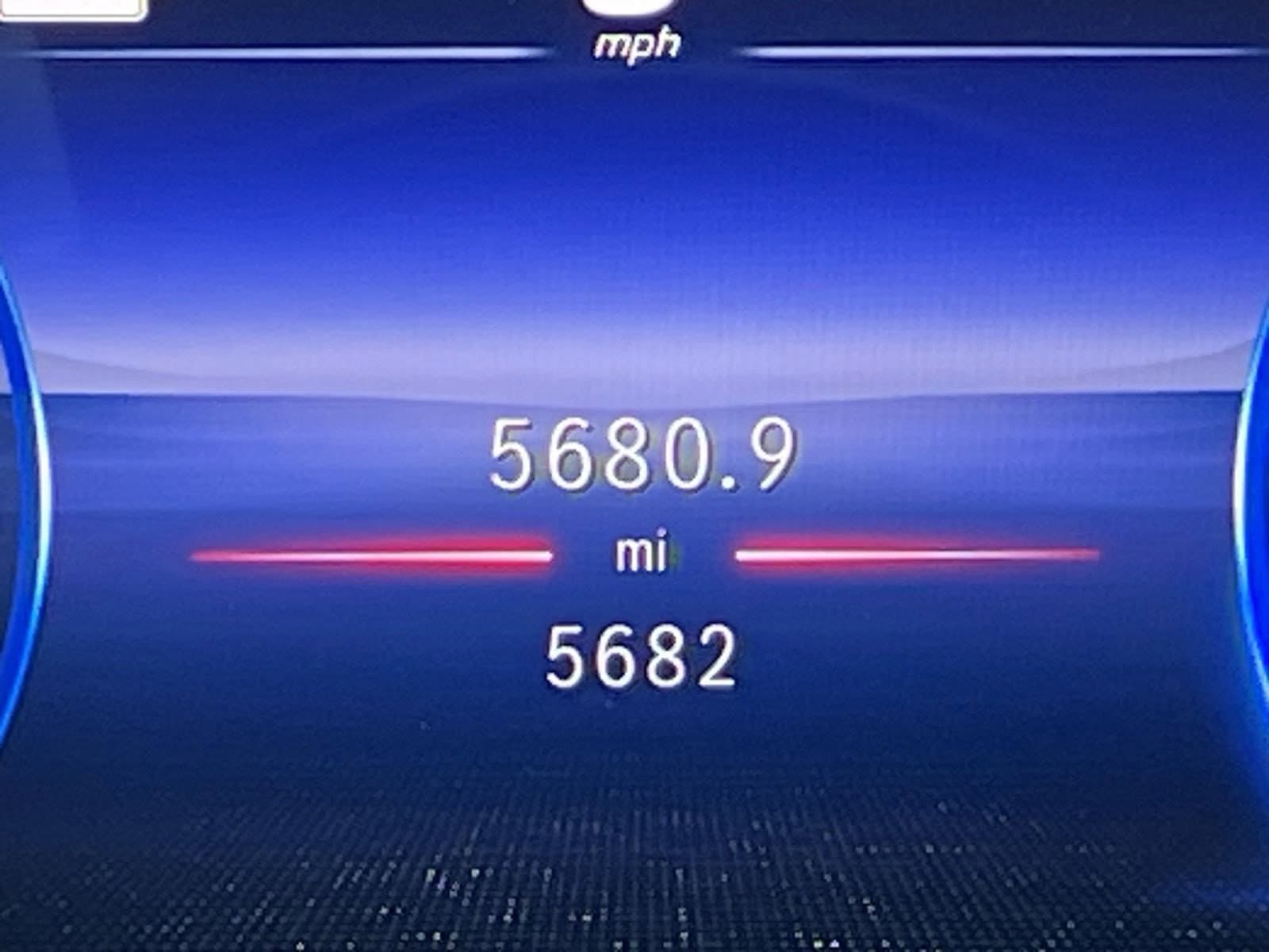 Vehicle photo 20