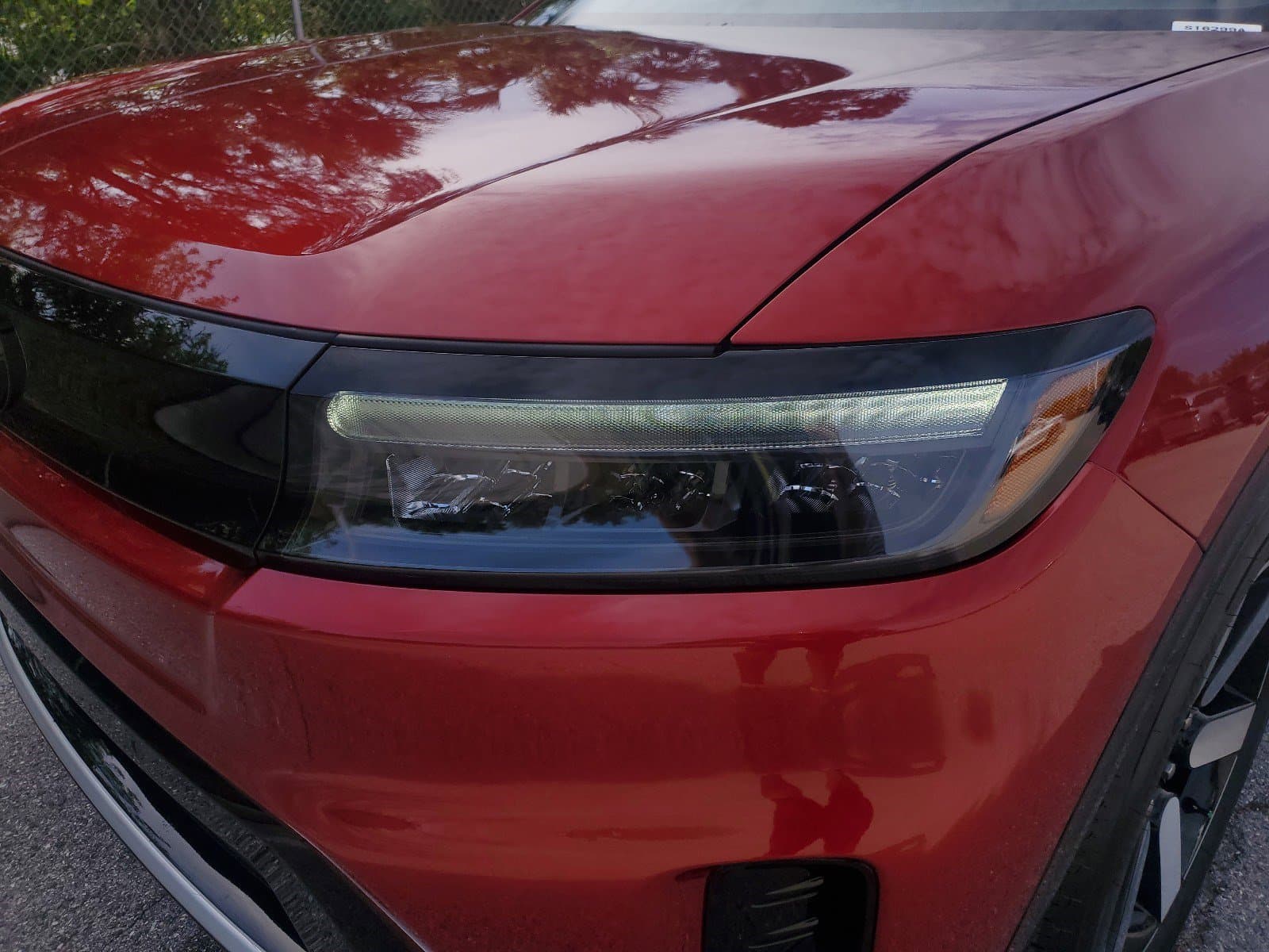 Vehicle photo 4