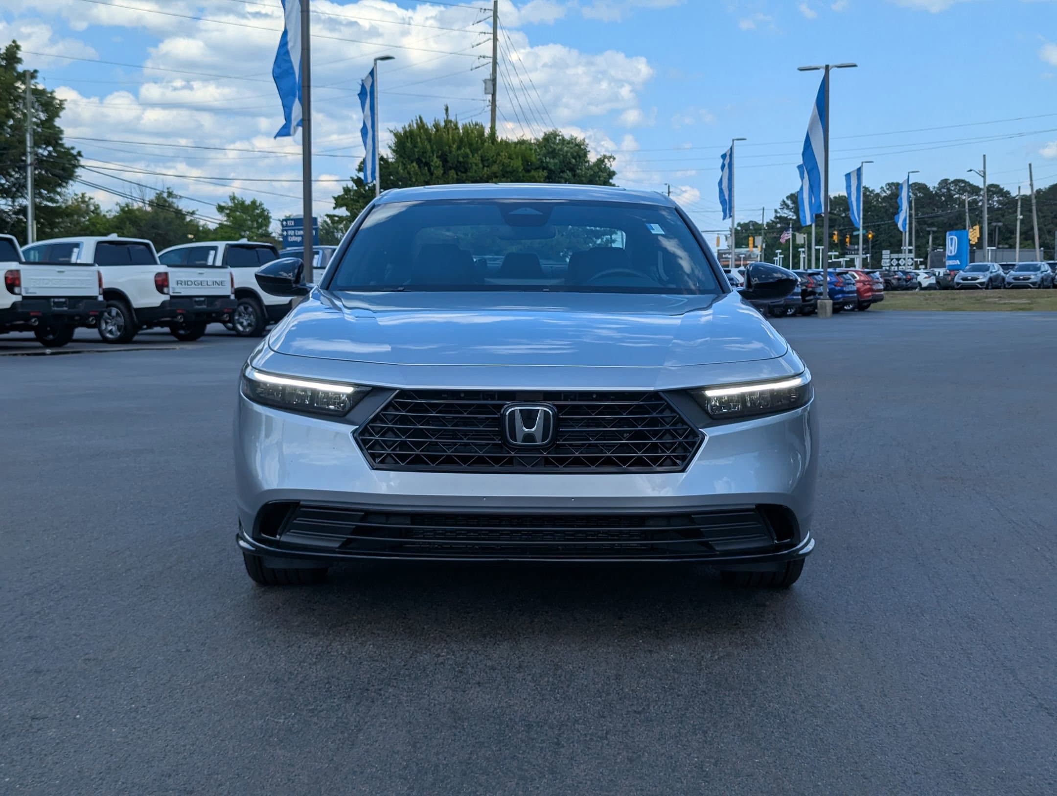 Vehicle photo 2