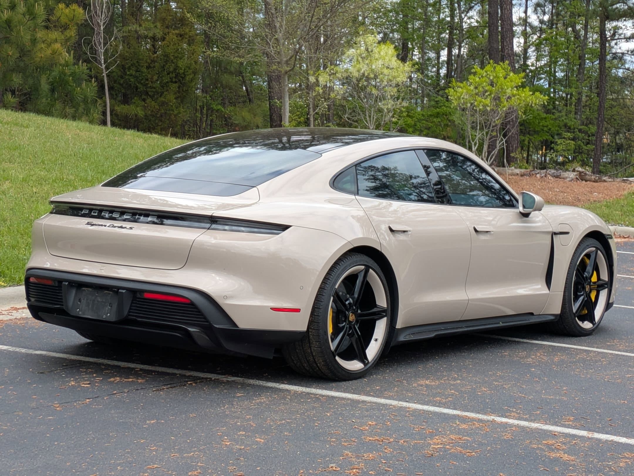 Vehicle photo 29