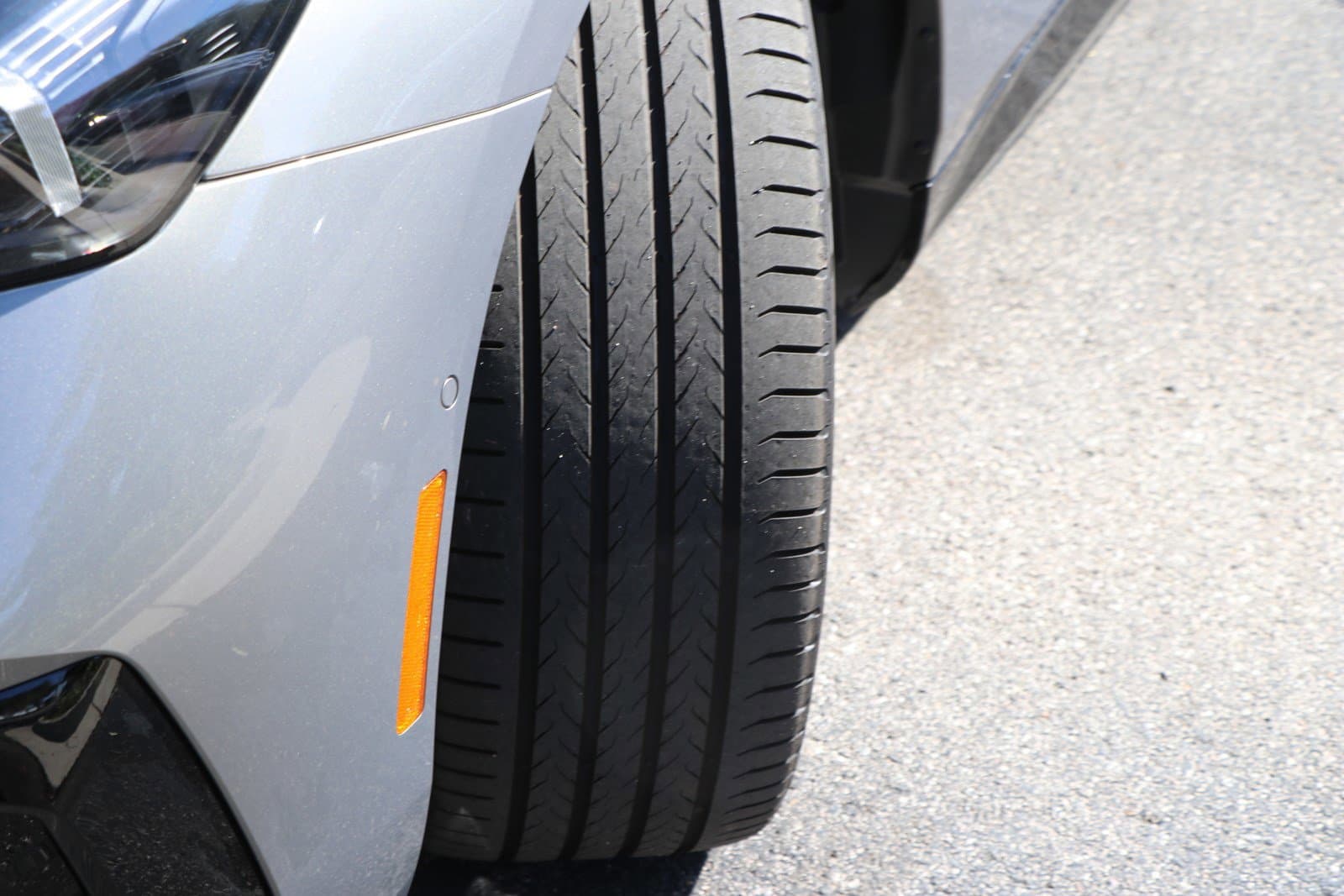 Vehicle photo 5