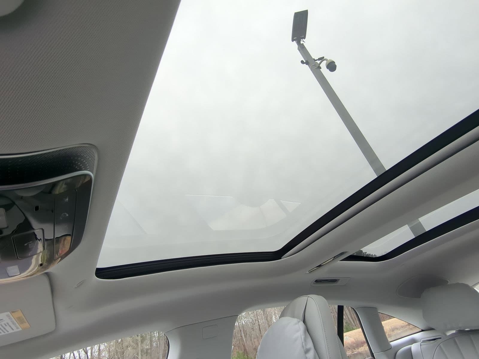 Vehicle photo 26