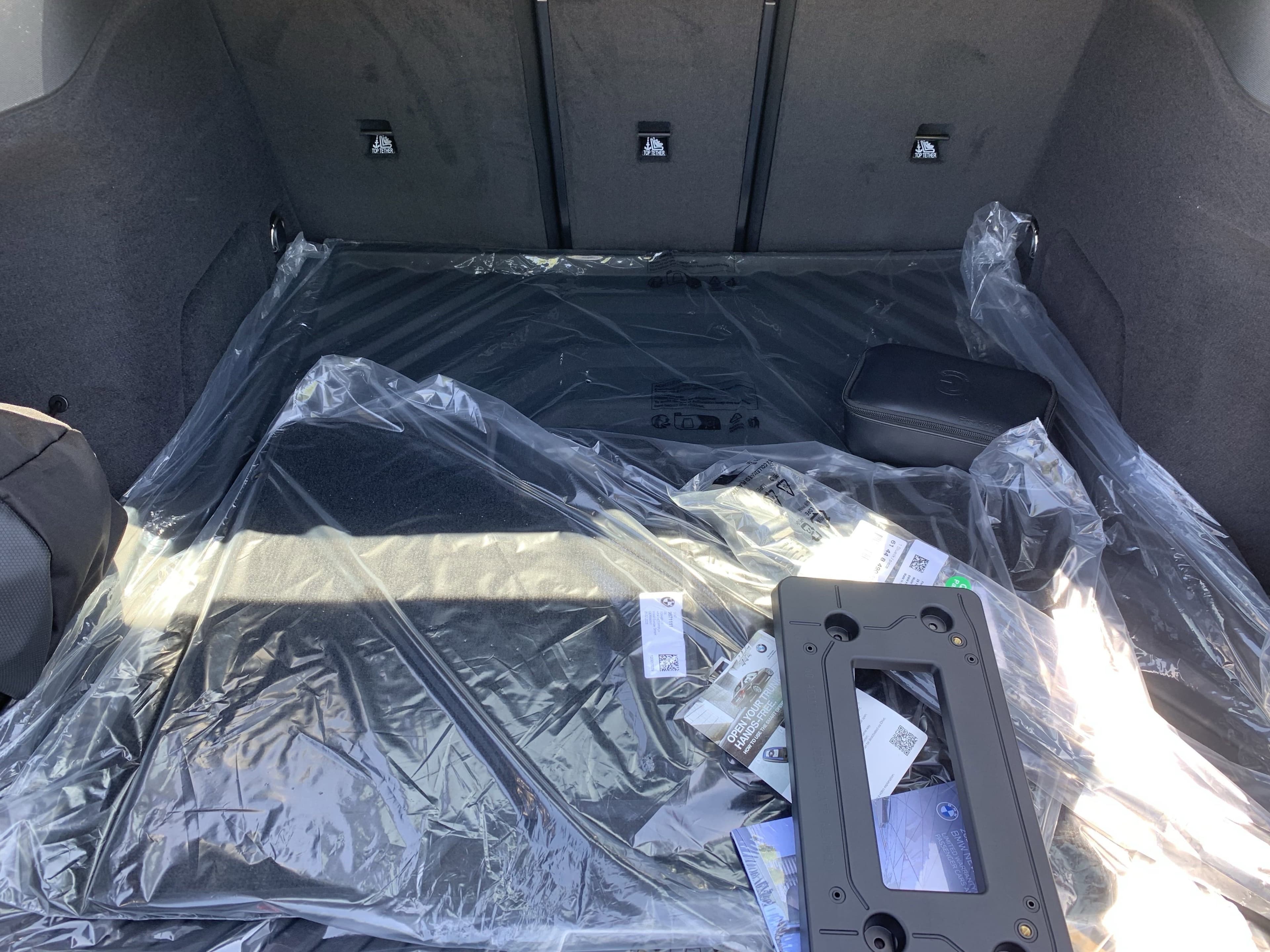 Vehicle photo 32