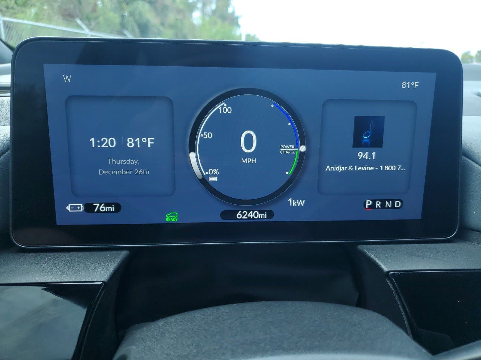 Vehicle photo 19