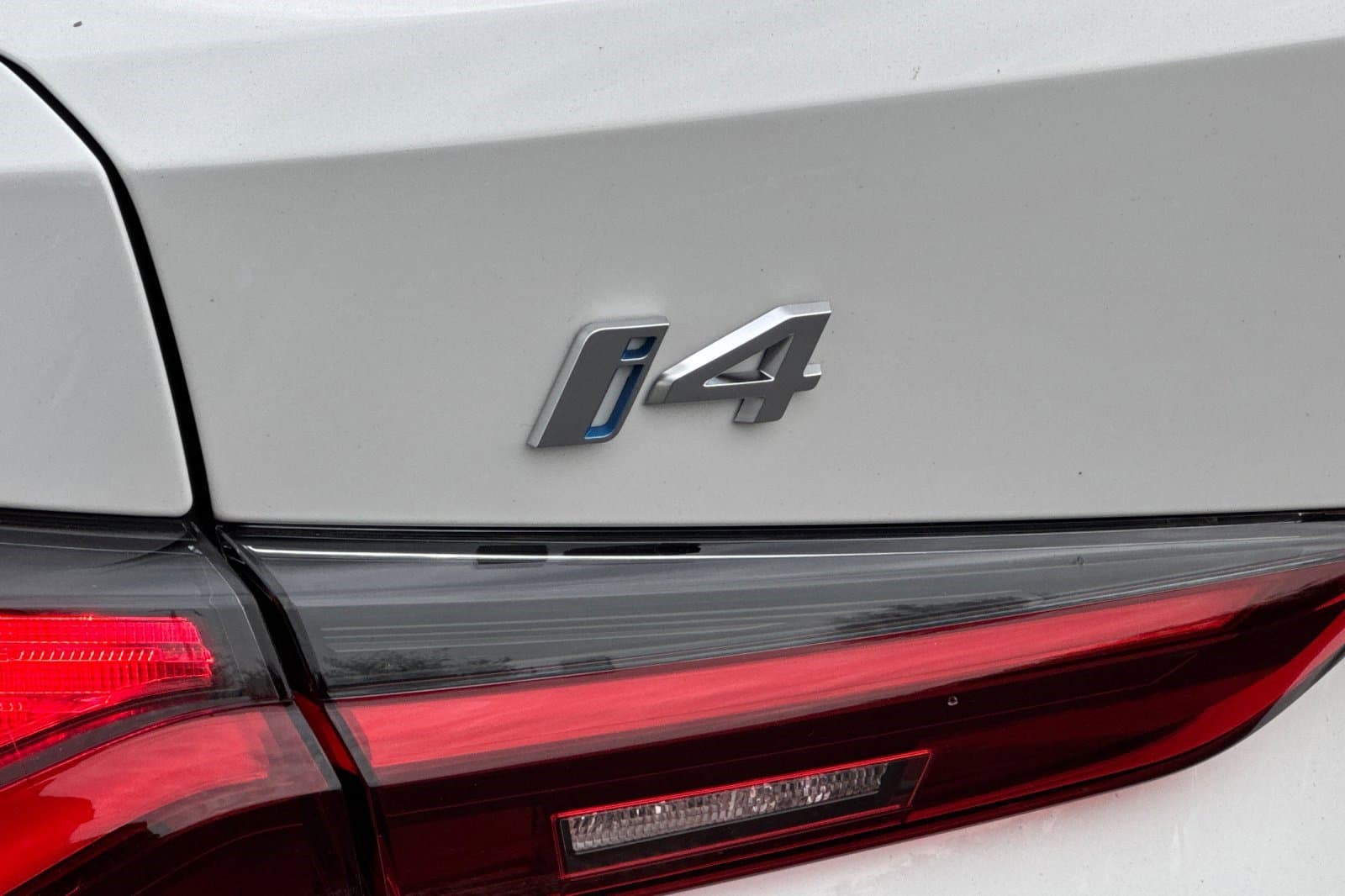 Vehicle photo 35