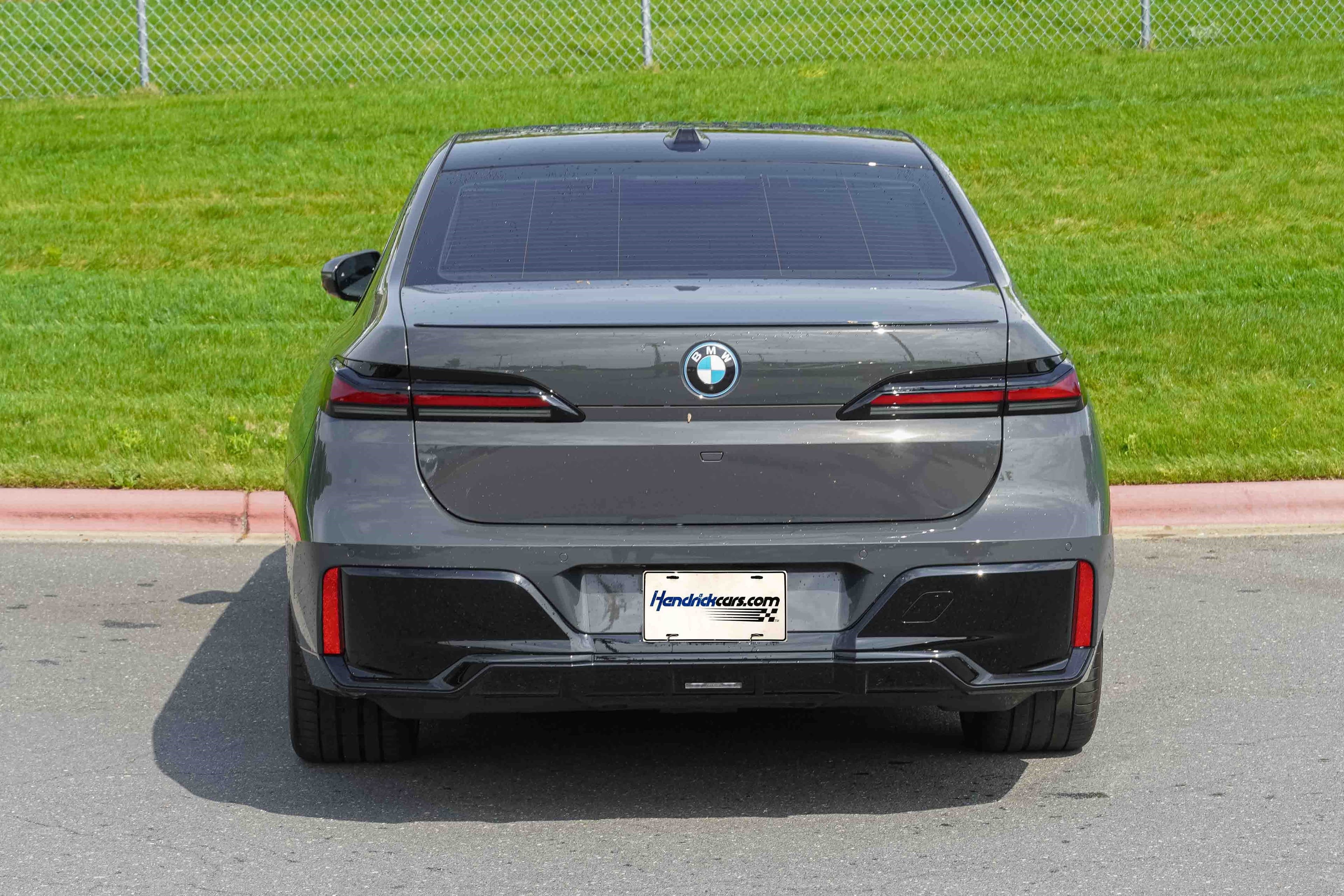 Vehicle photo 42