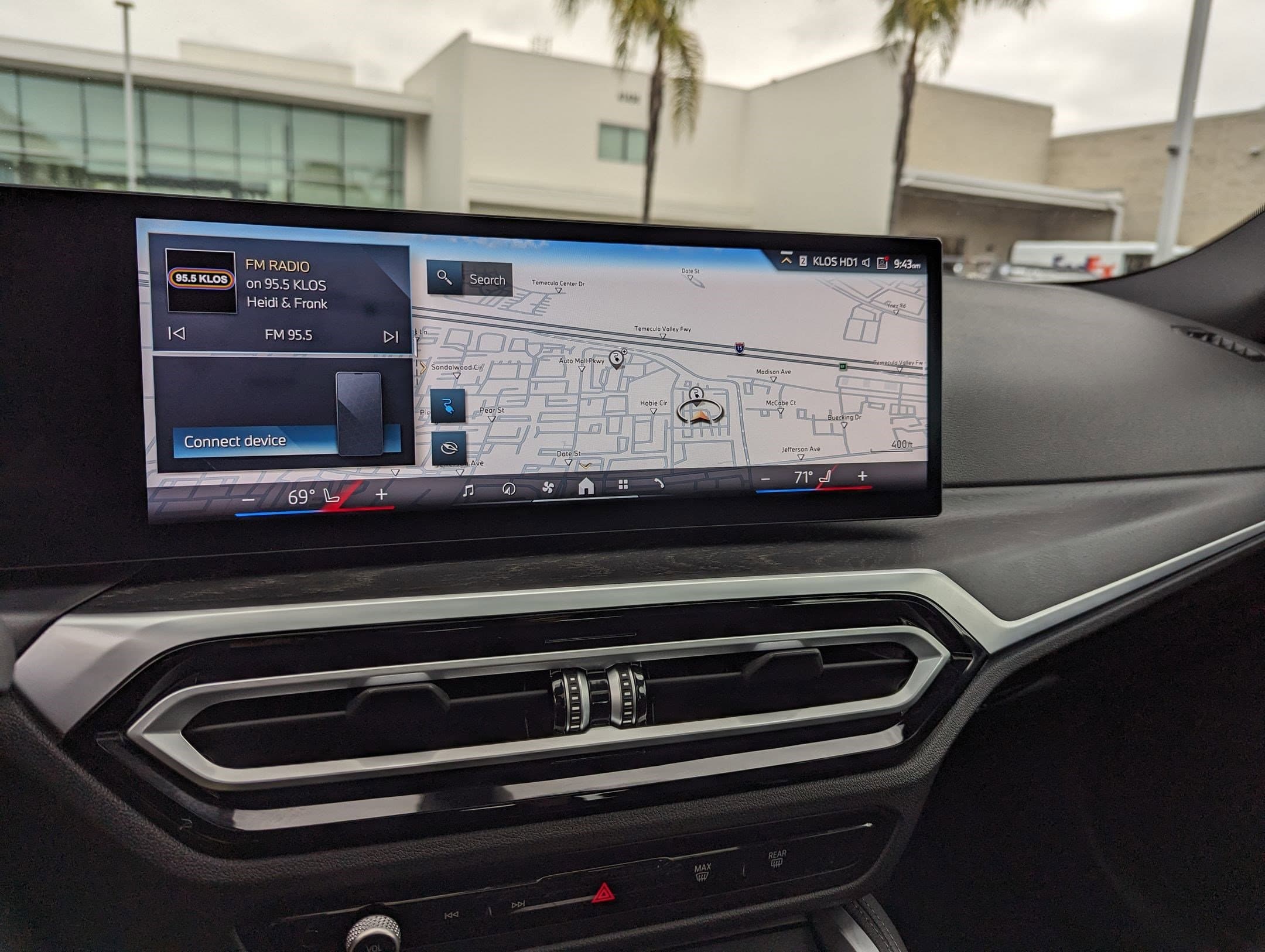 Vehicle photo 21