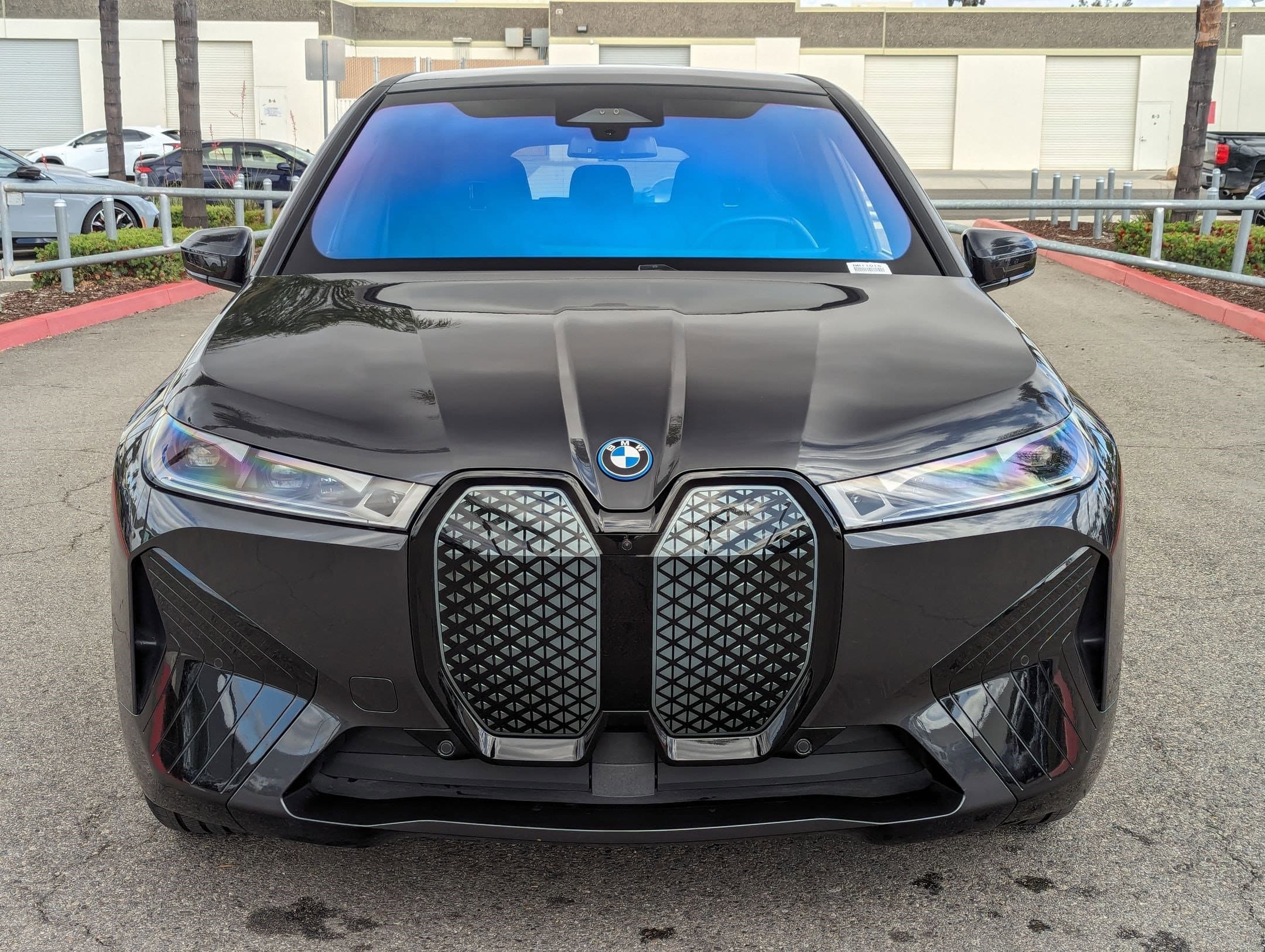 Vehicle photo 2