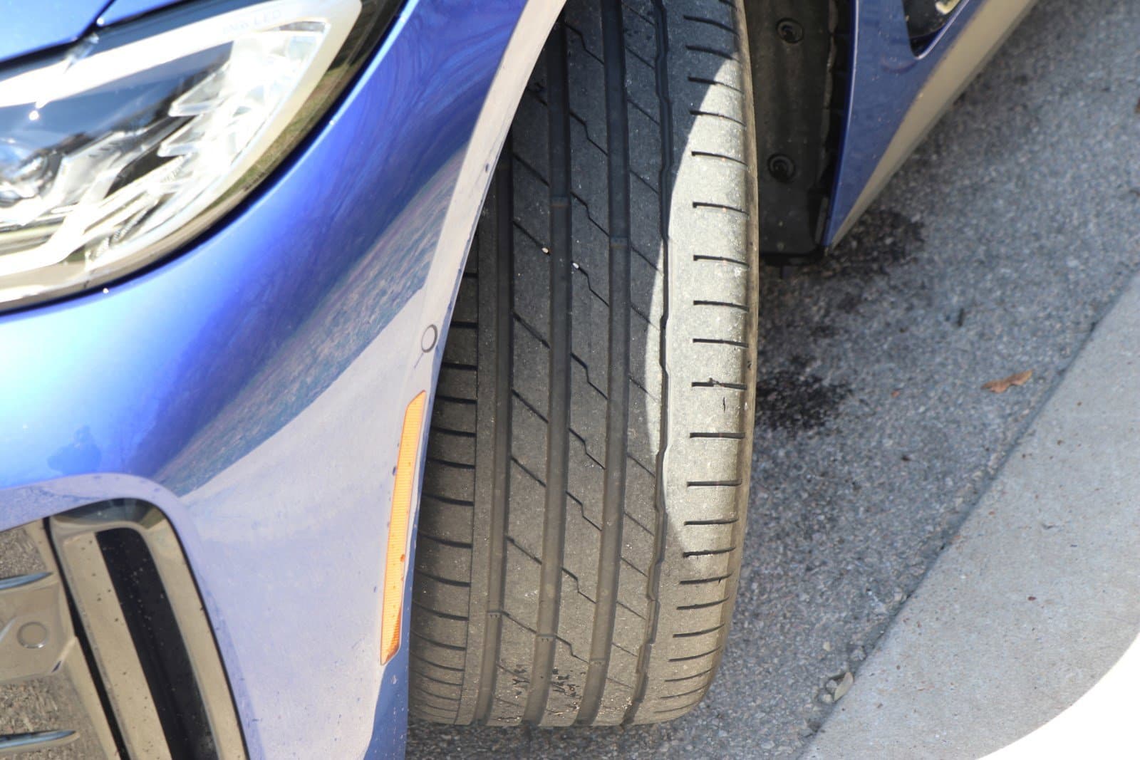 Vehicle photo 5