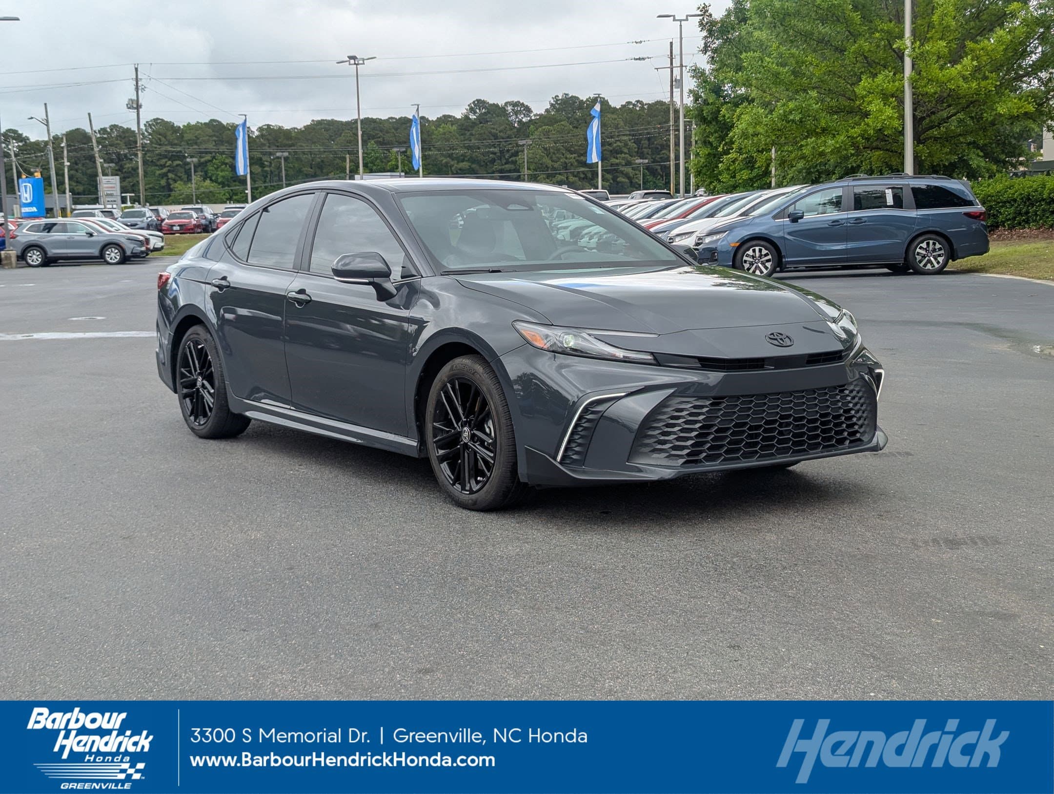 2025 Toyota Camry / Underground