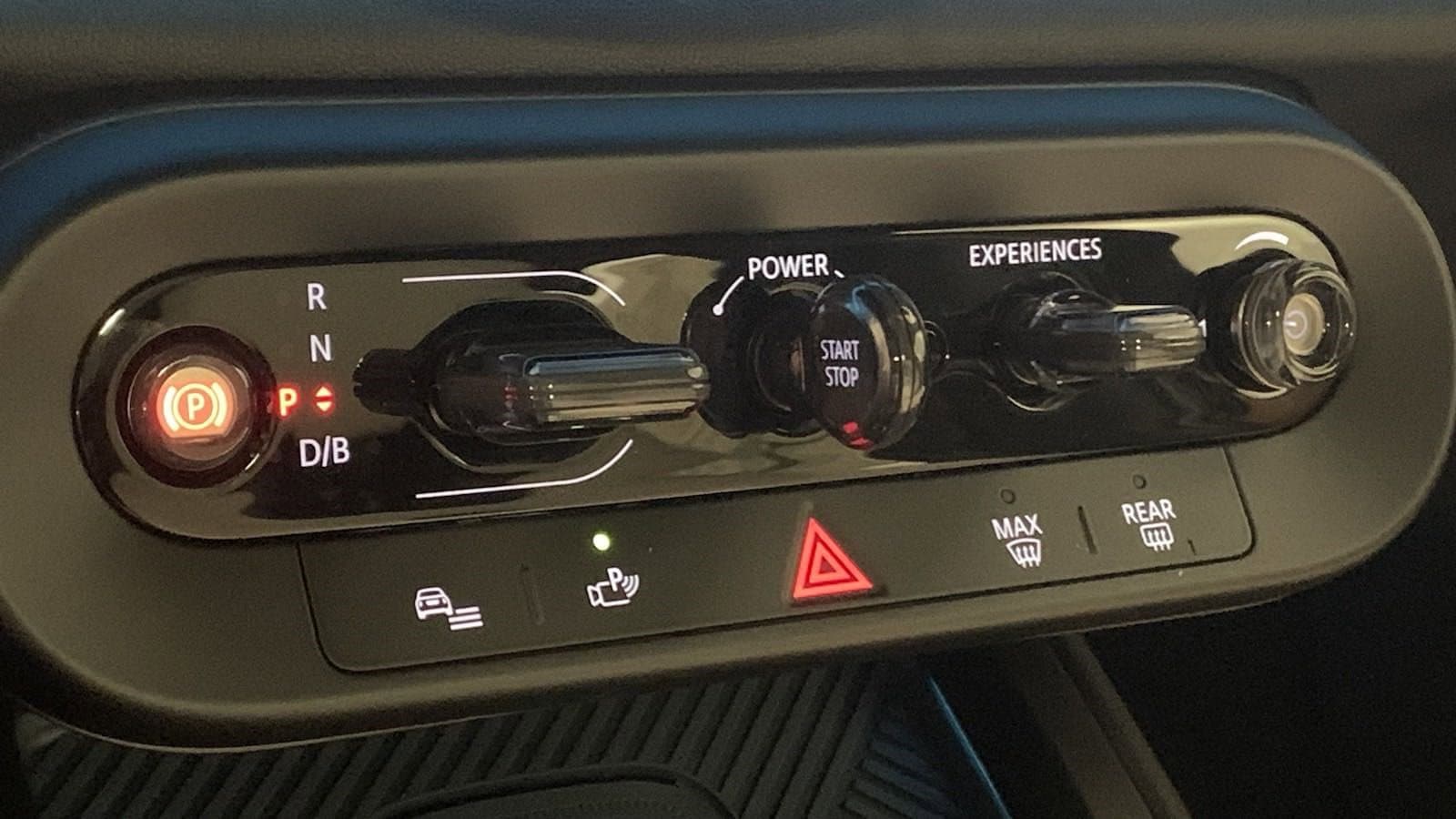 Vehicle photo 21