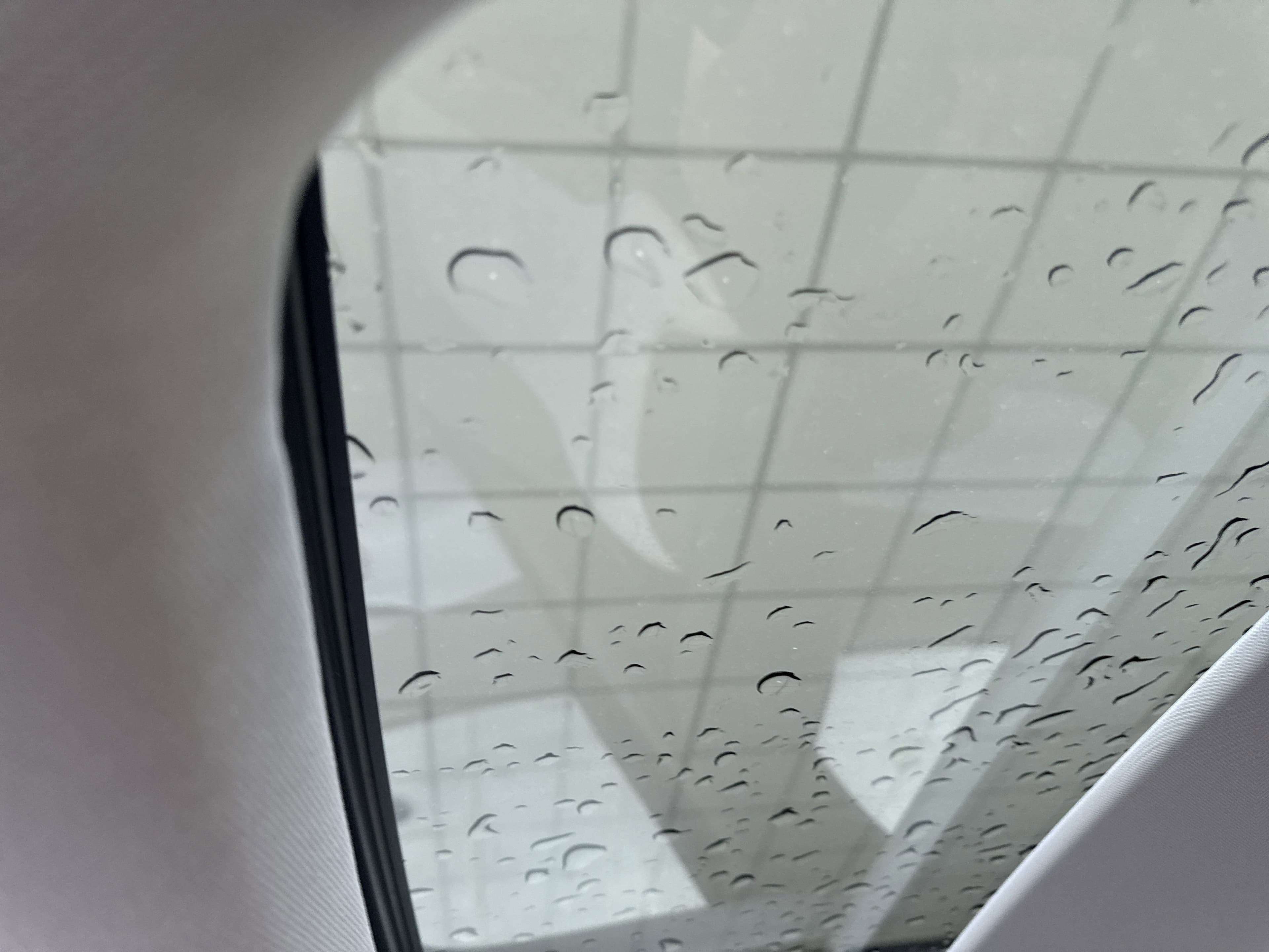Vehicle photo 26