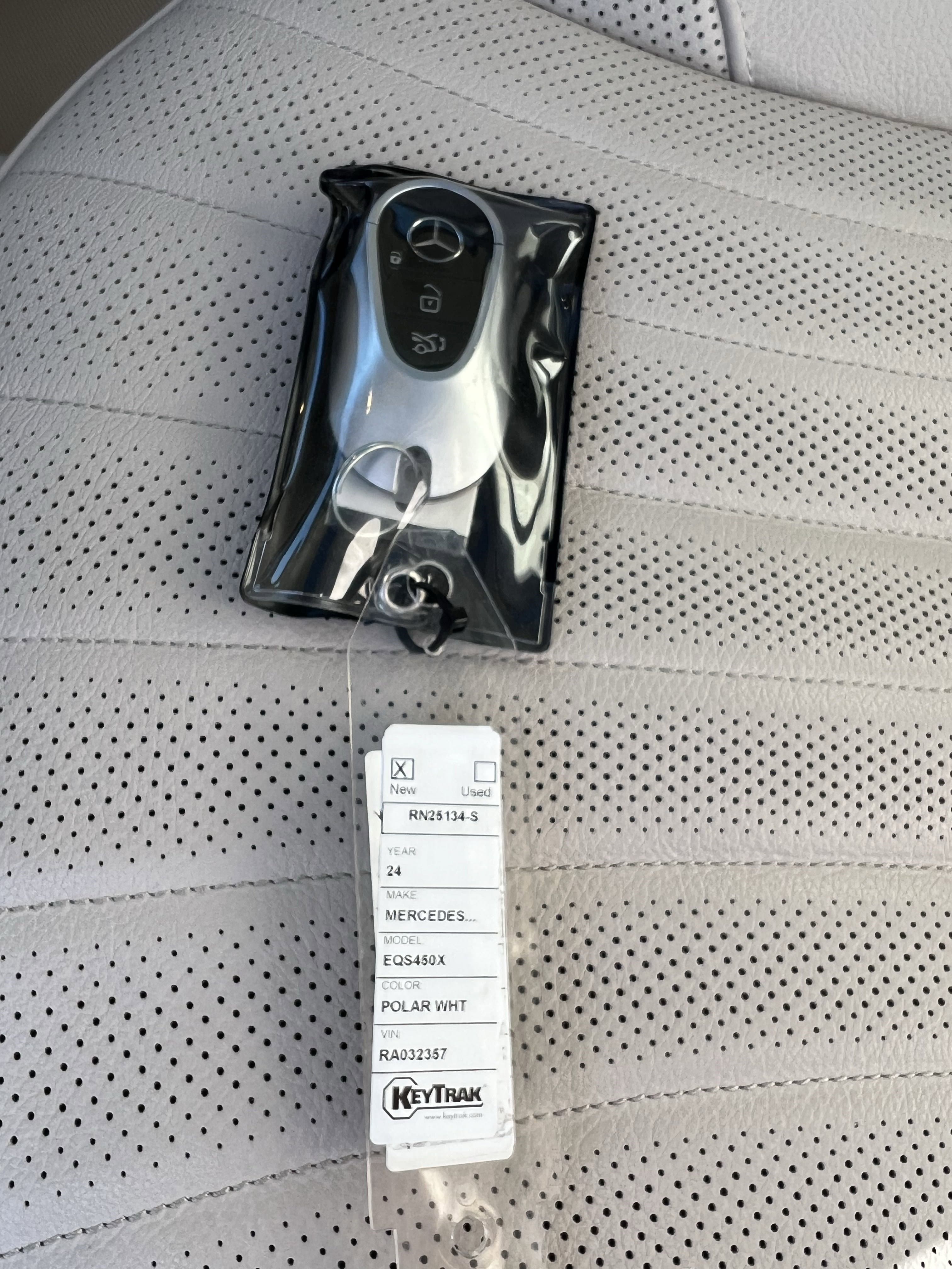 Vehicle photo 36