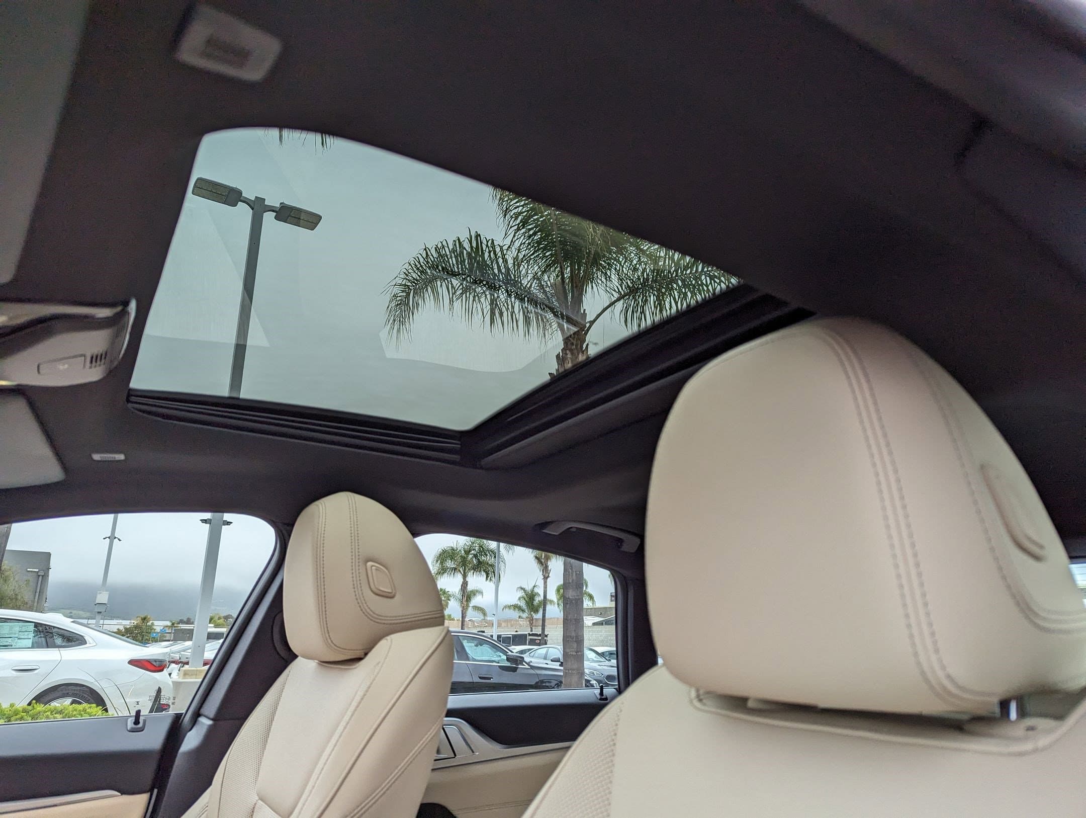 Vehicle photo 27