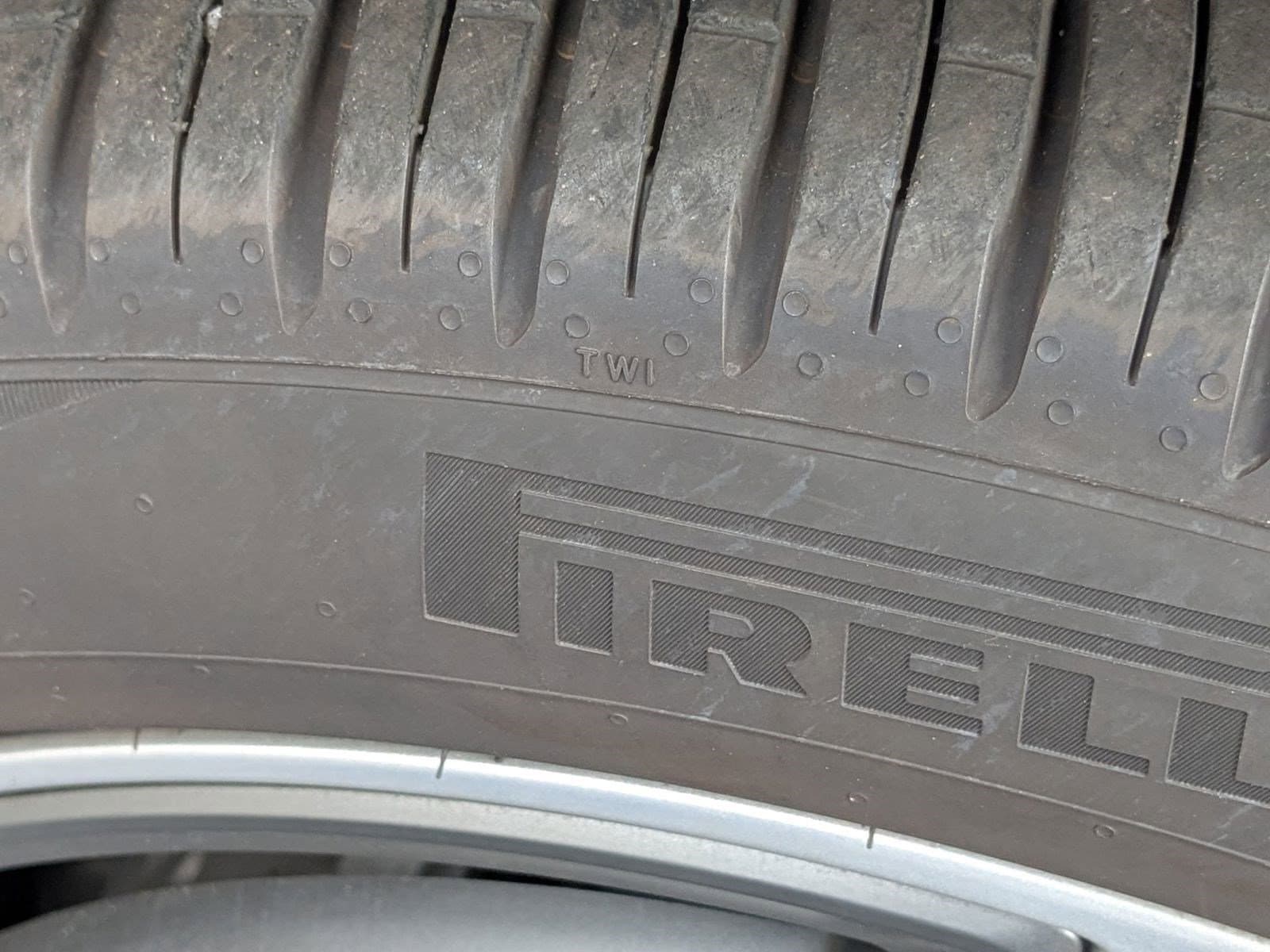 Vehicle photo 10
