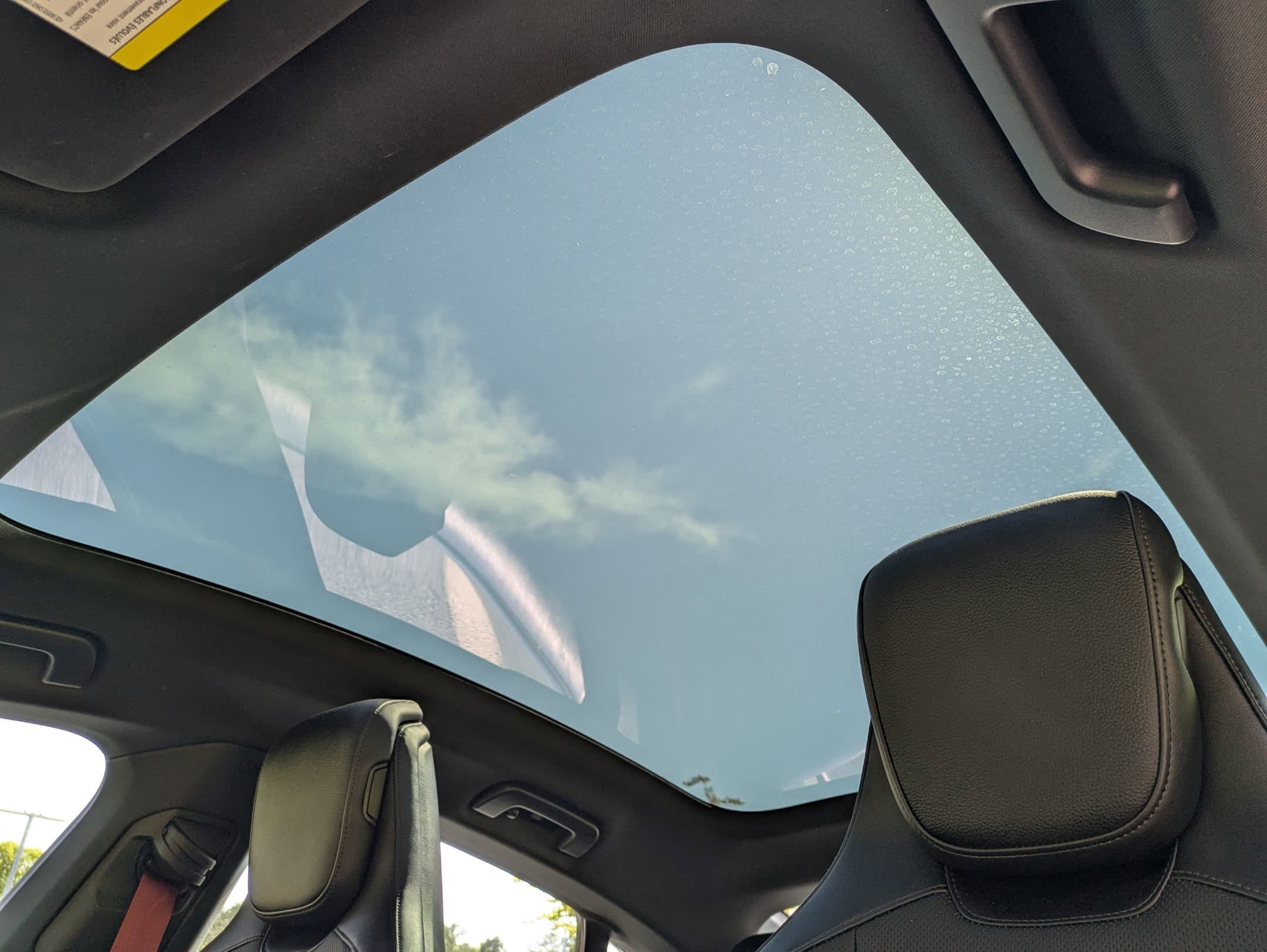 Vehicle photo 18