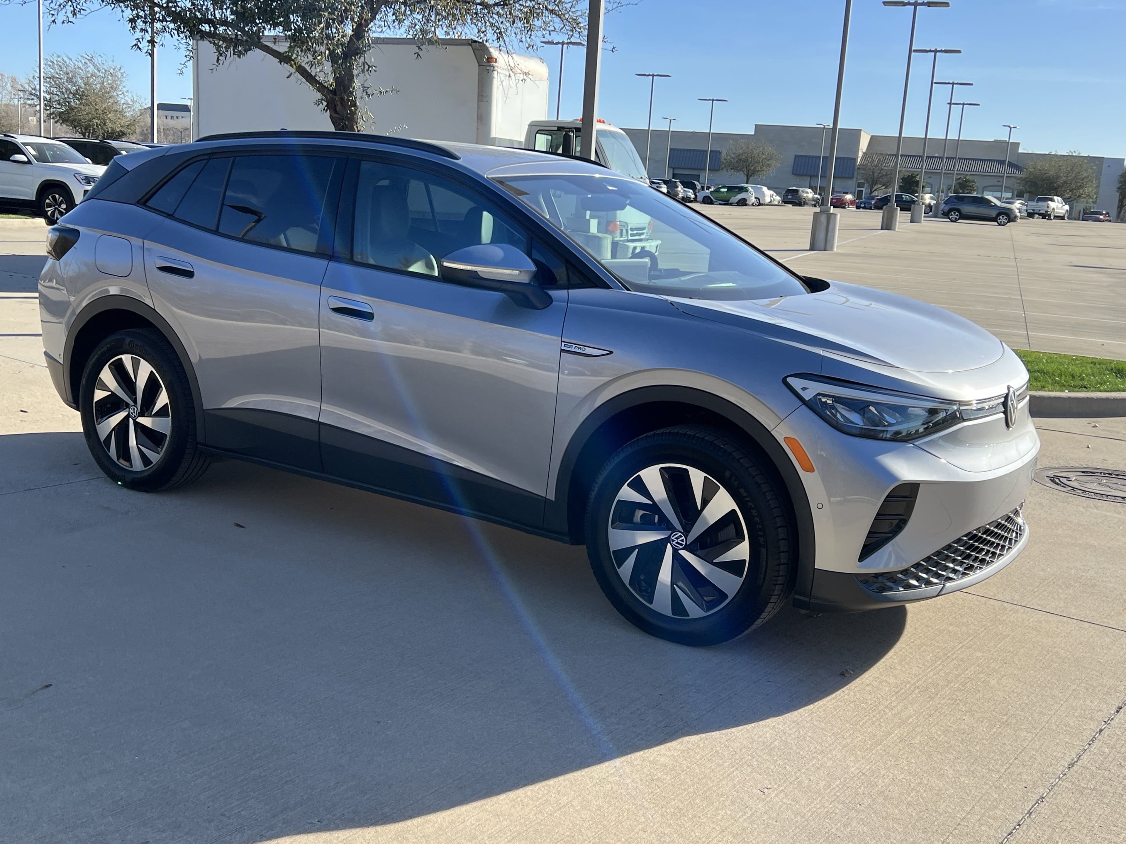 Vehicle photo 1