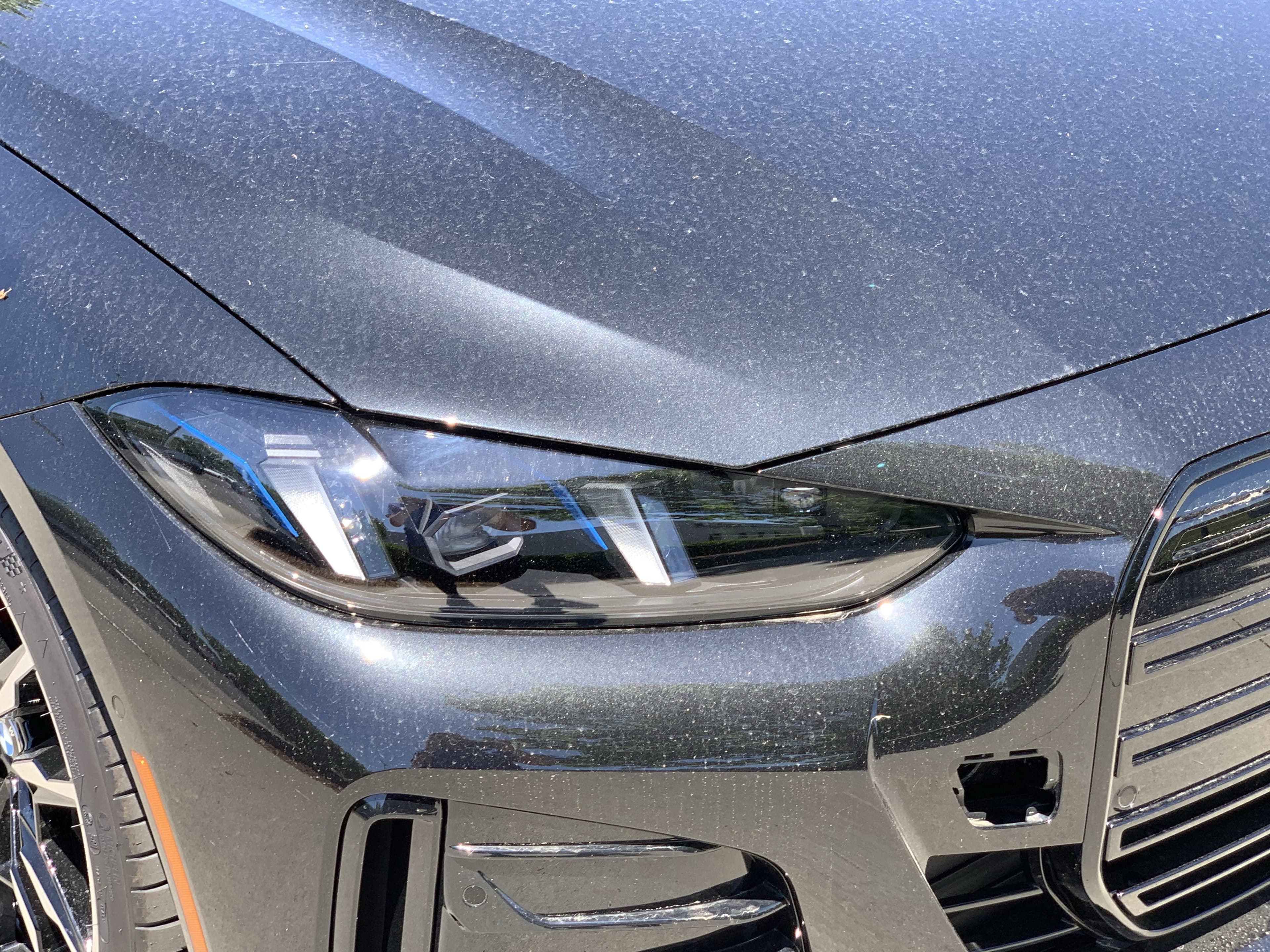 Vehicle photo 9