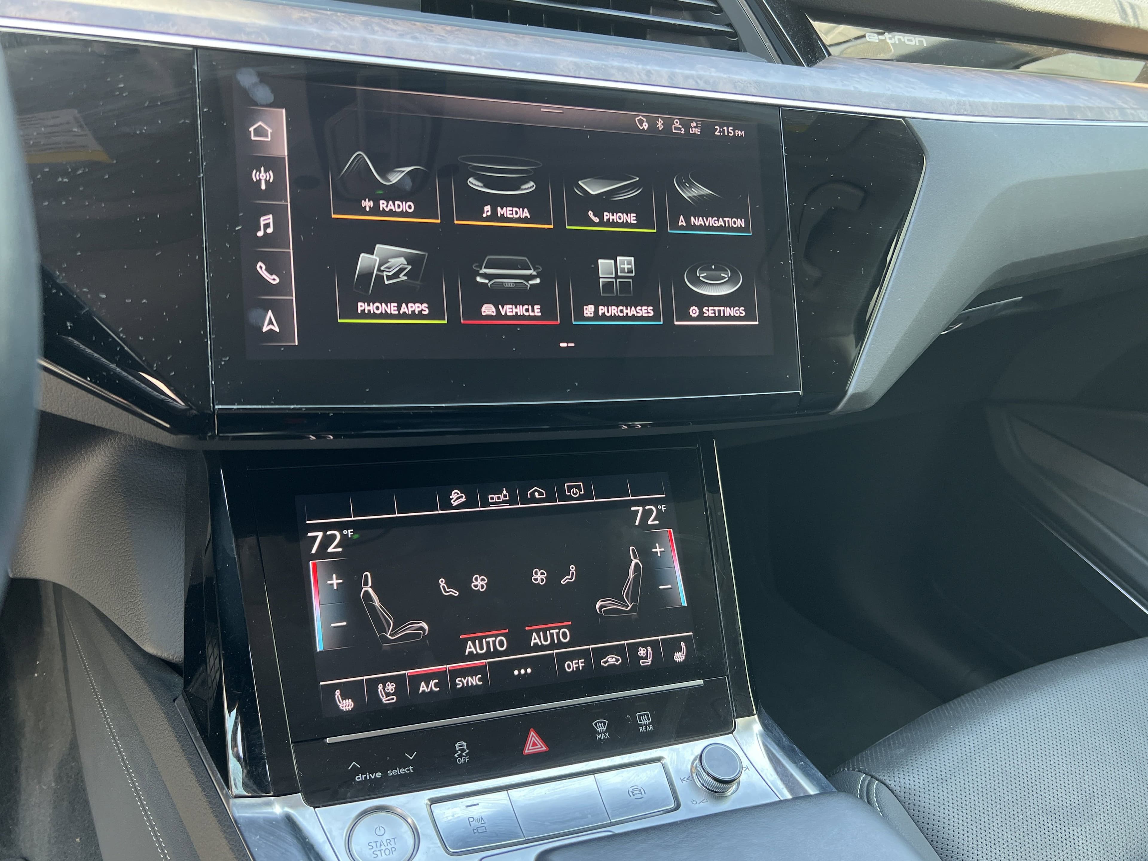 Vehicle photo 28