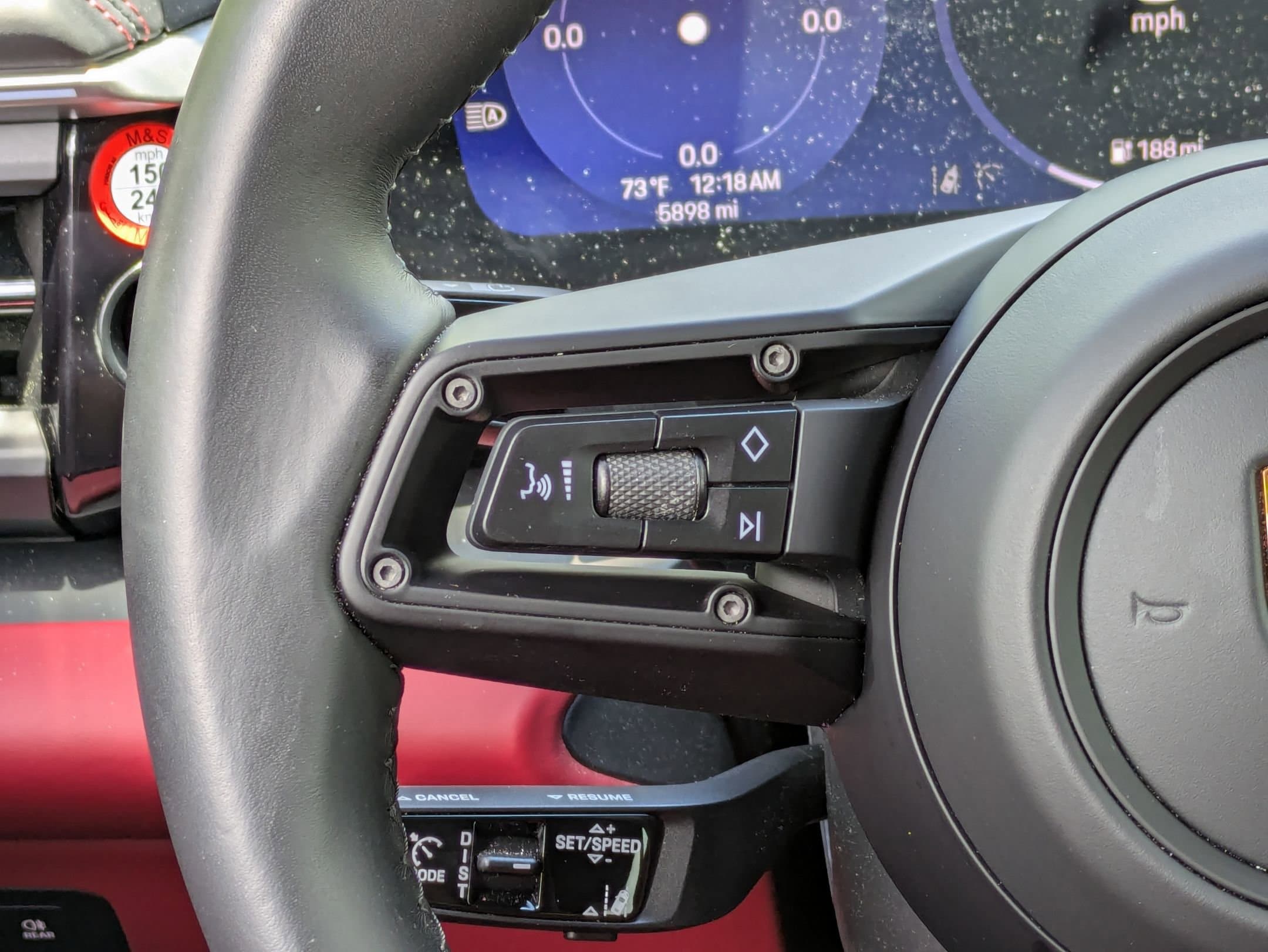 Vehicle photo 7