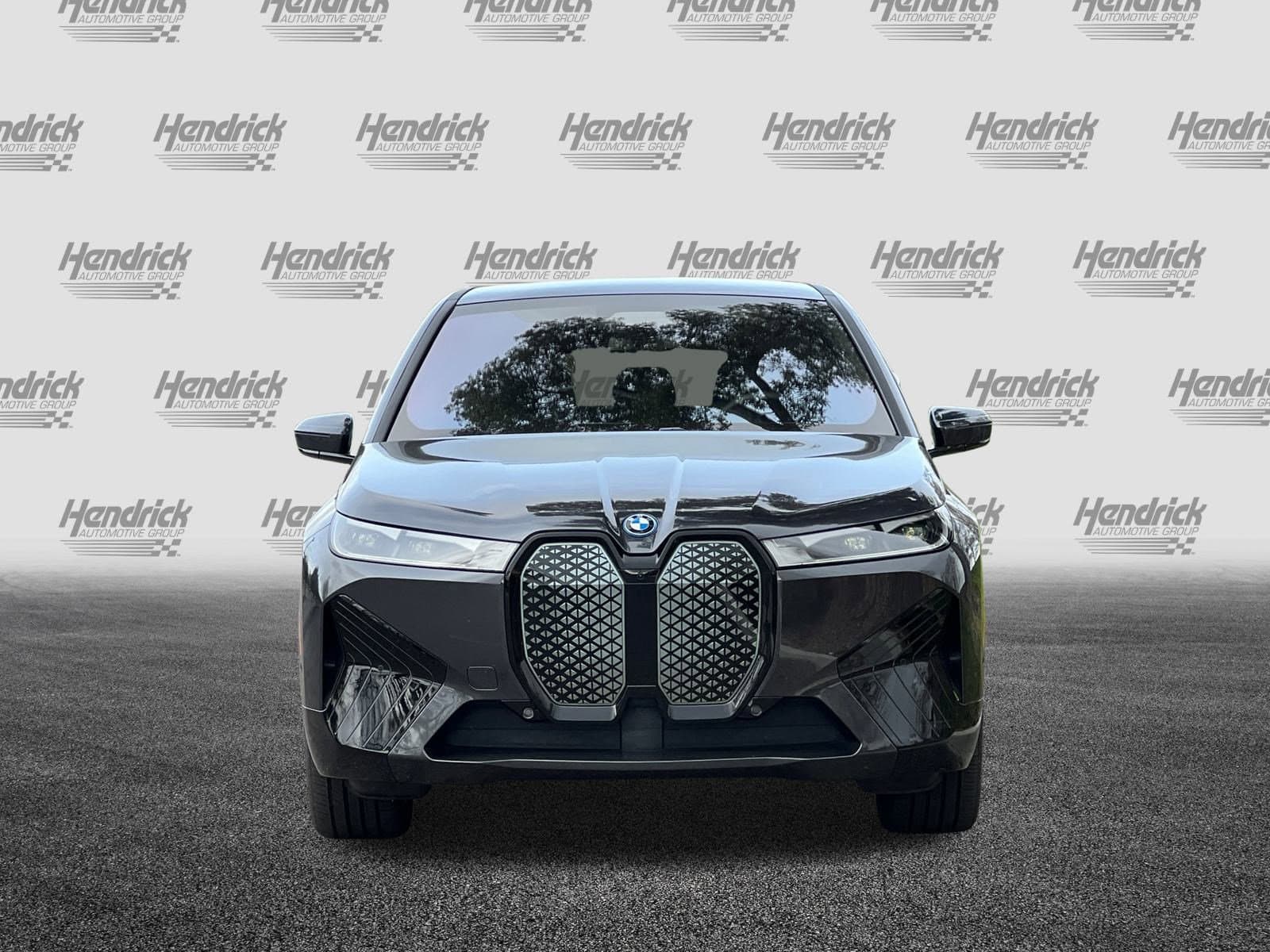 Vehicle photo 8