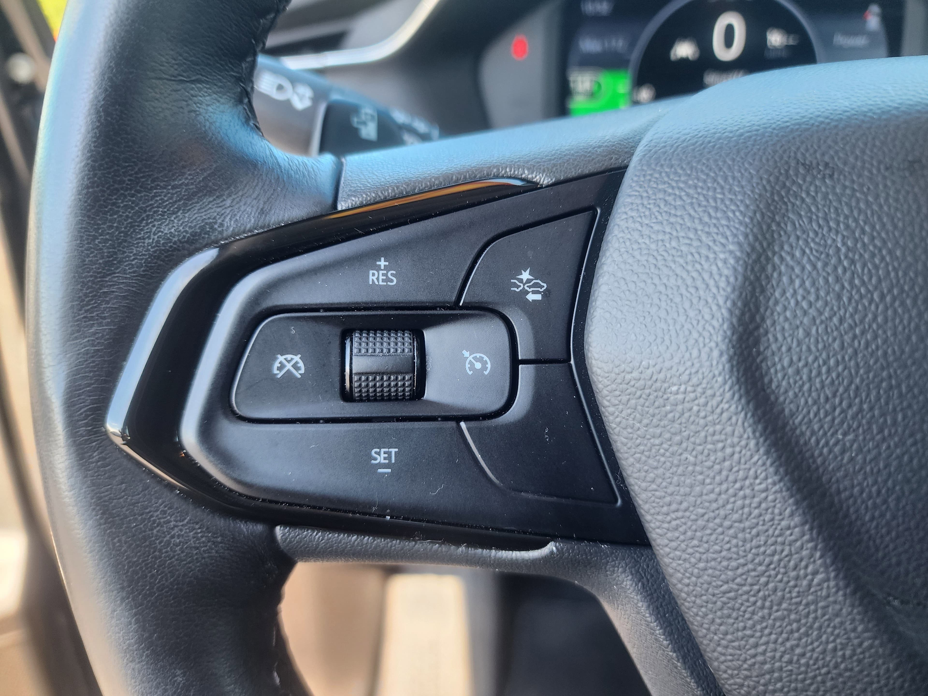 Vehicle photo 27