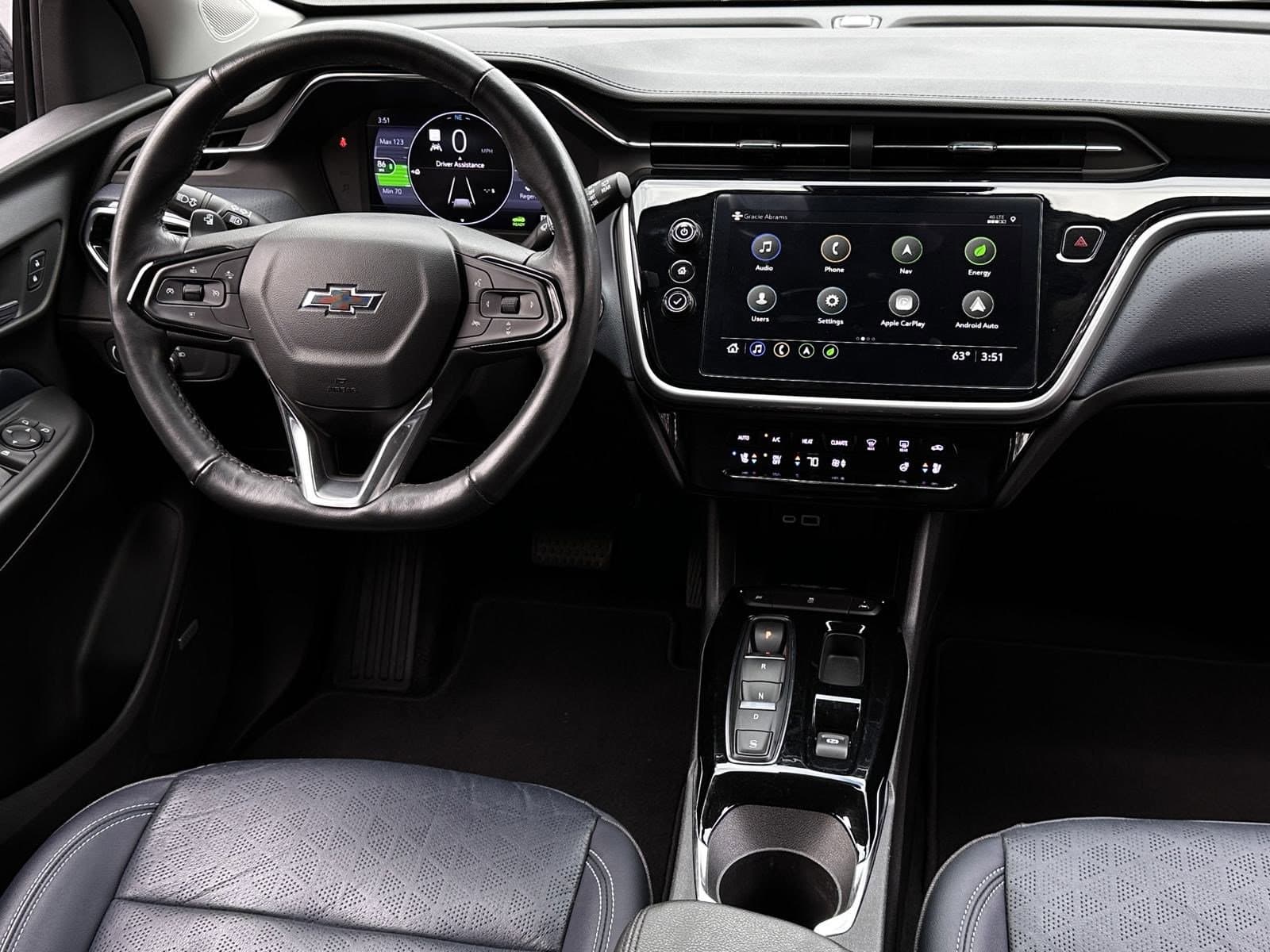 Vehicle photo 27