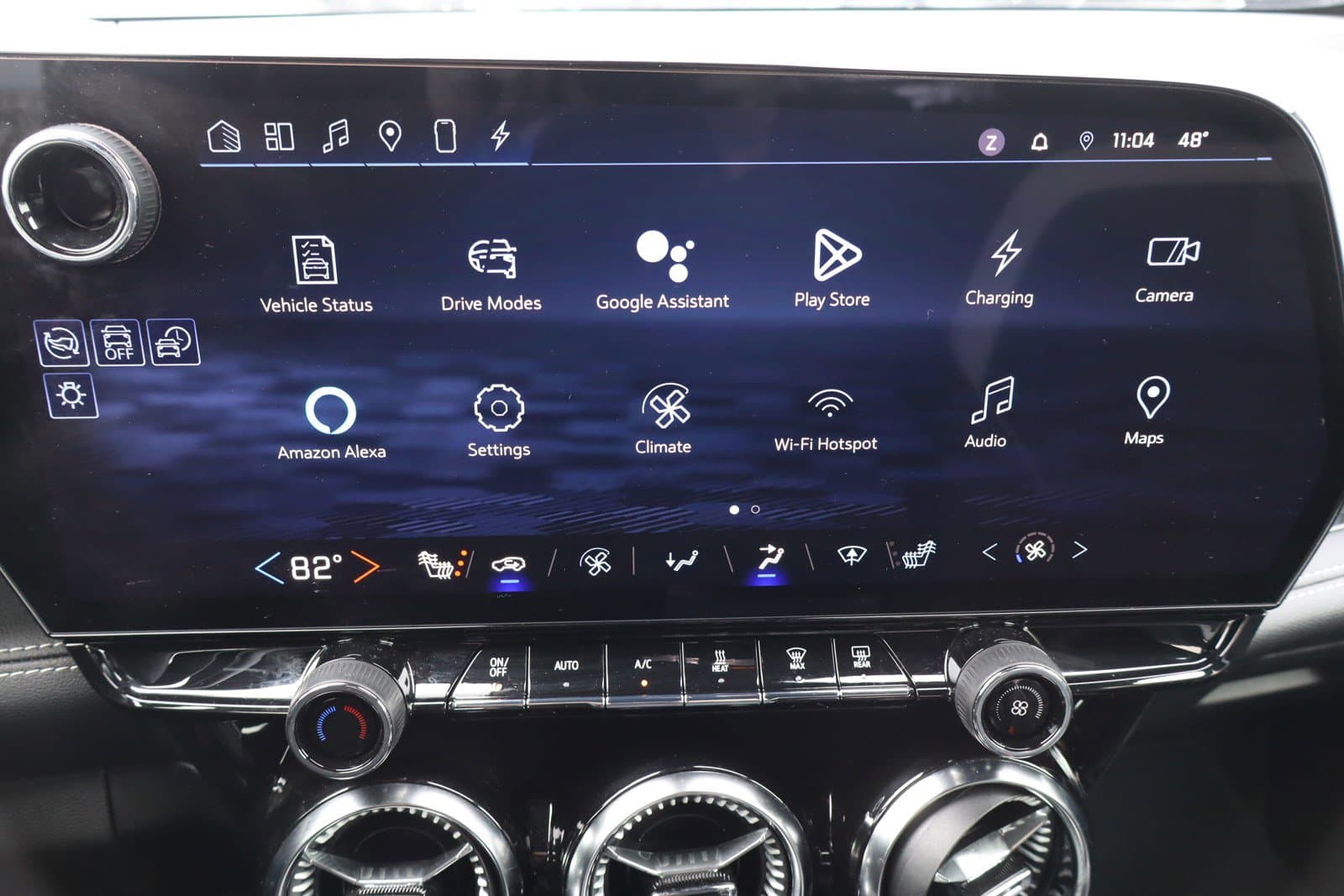 Vehicle photo 25