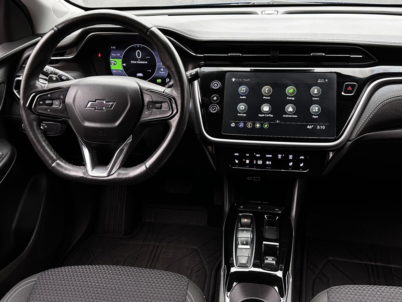 Vehicle photo 25