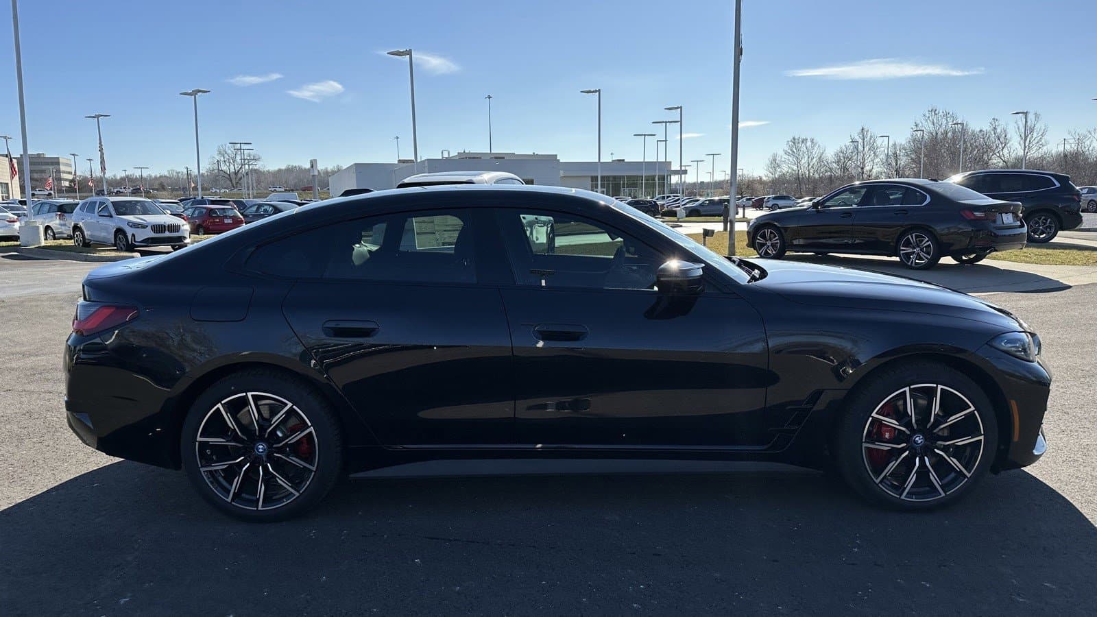 Vehicle photo 9