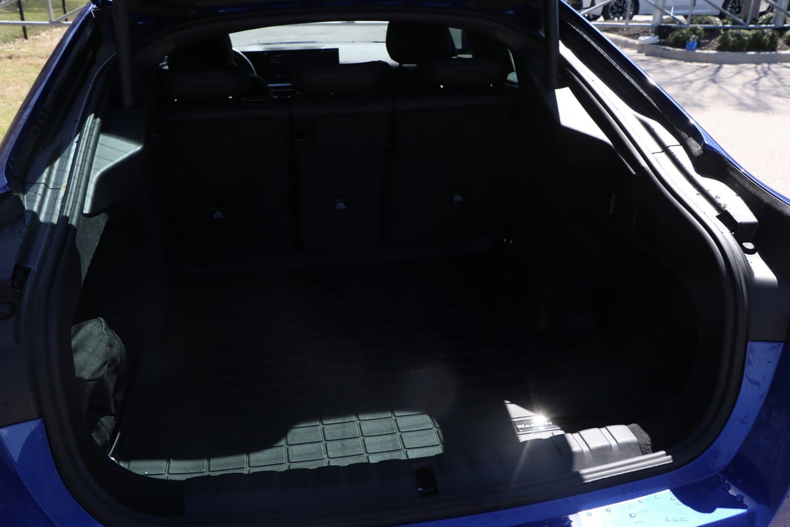 Vehicle photo 35