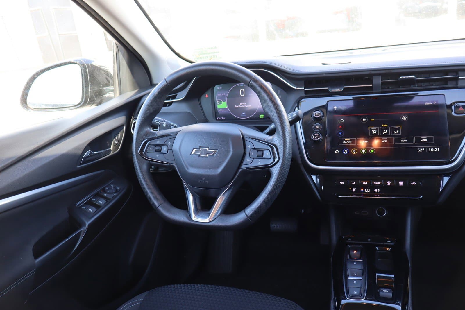 Vehicle photo 10