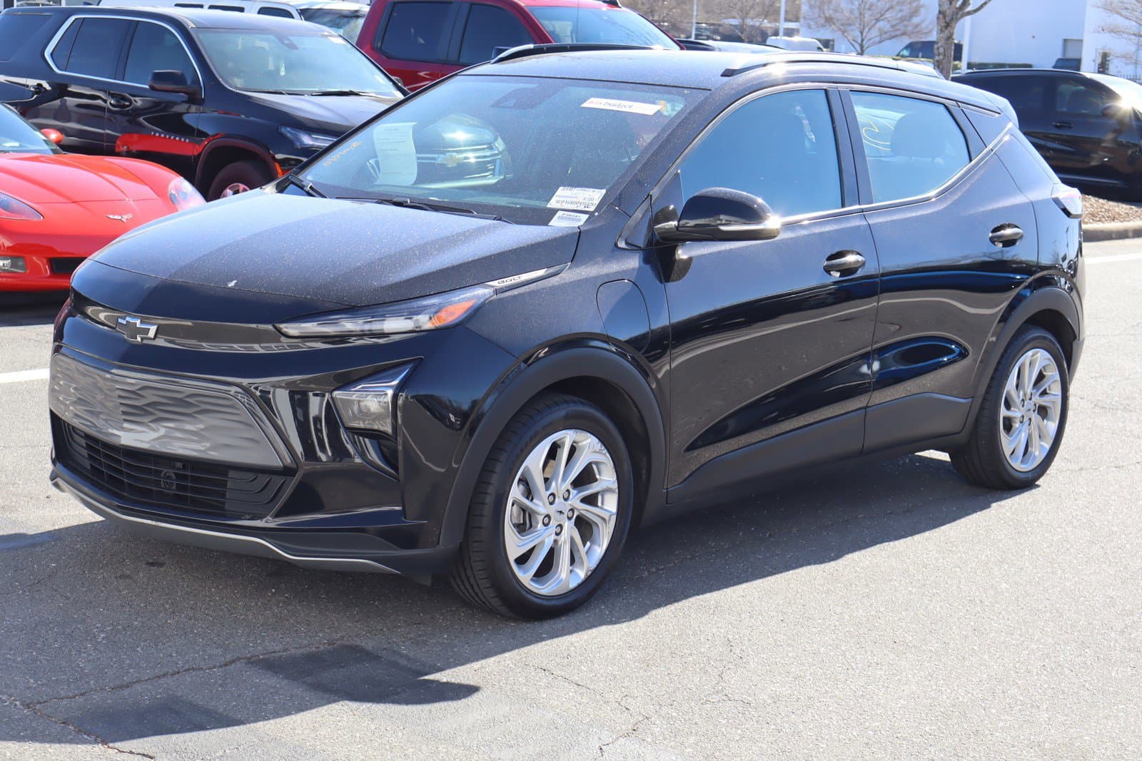 Vehicle photo 3