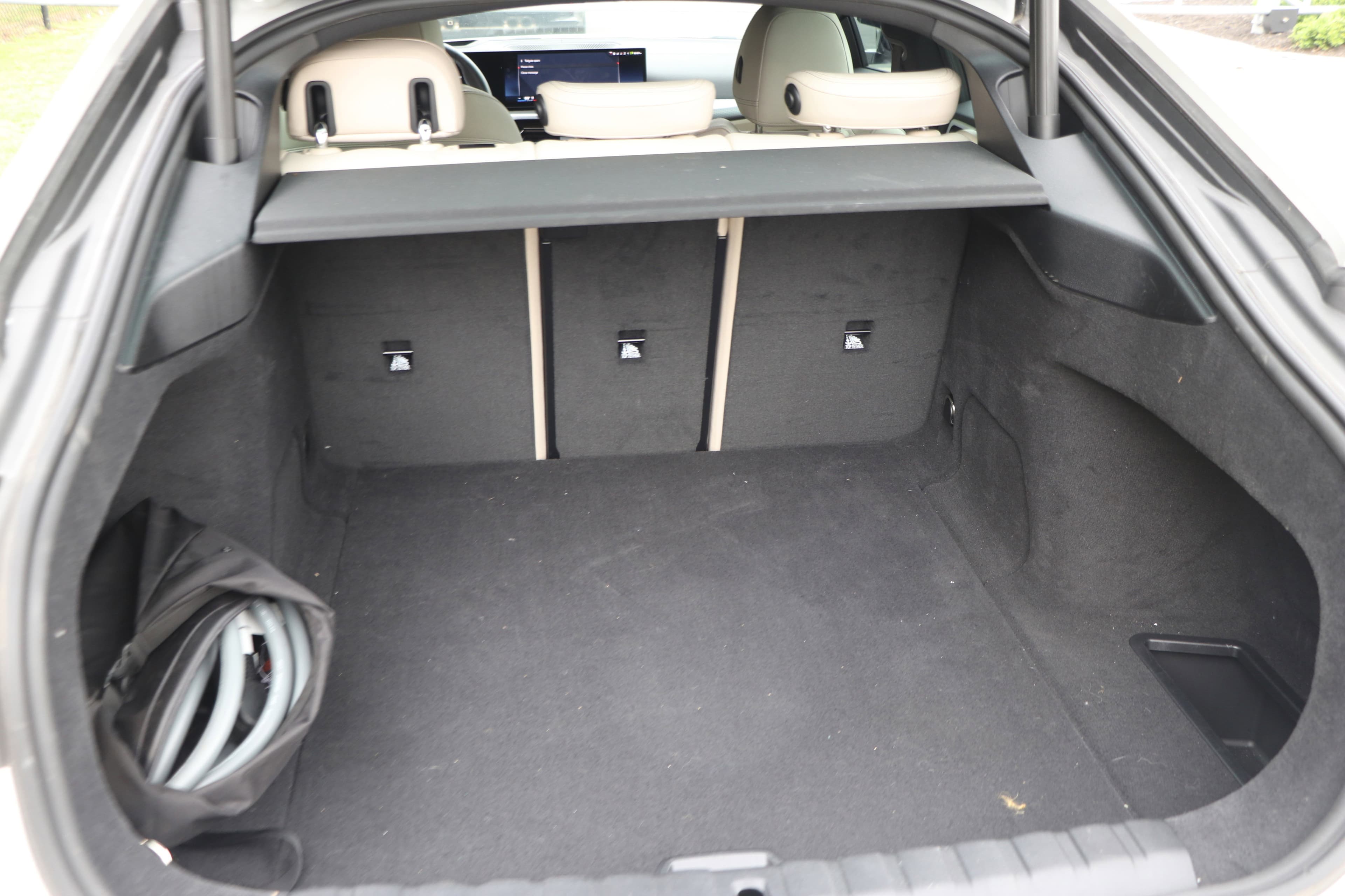 Vehicle photo 35