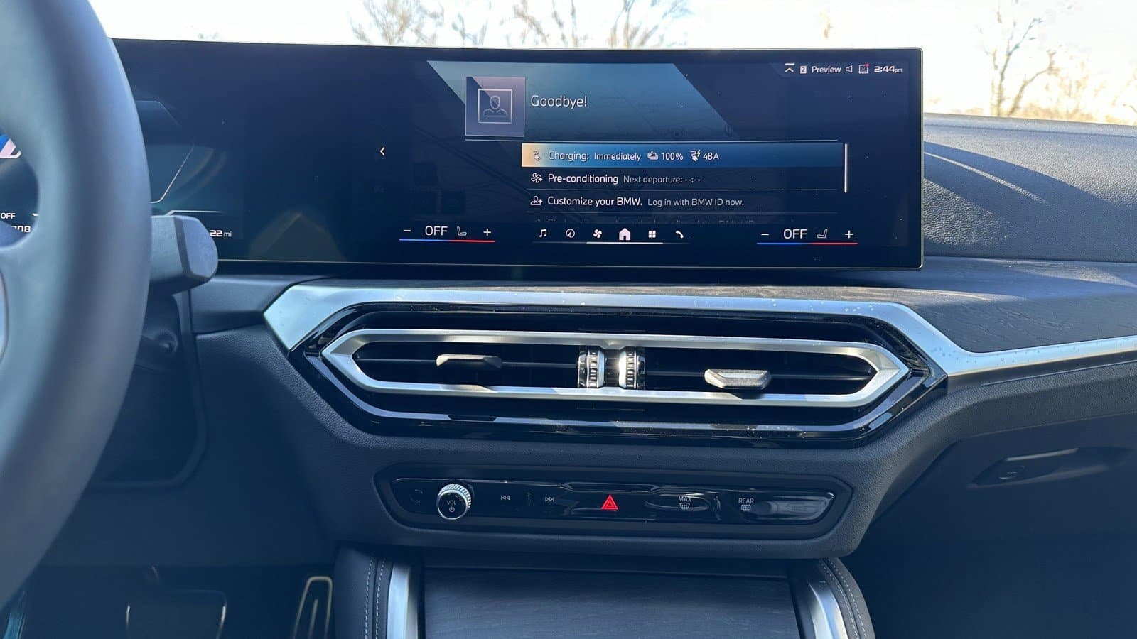 Vehicle photo 27