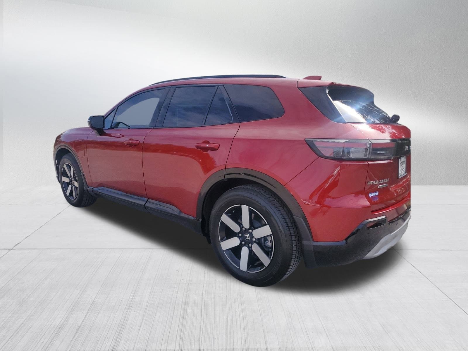 Vehicle photo 6