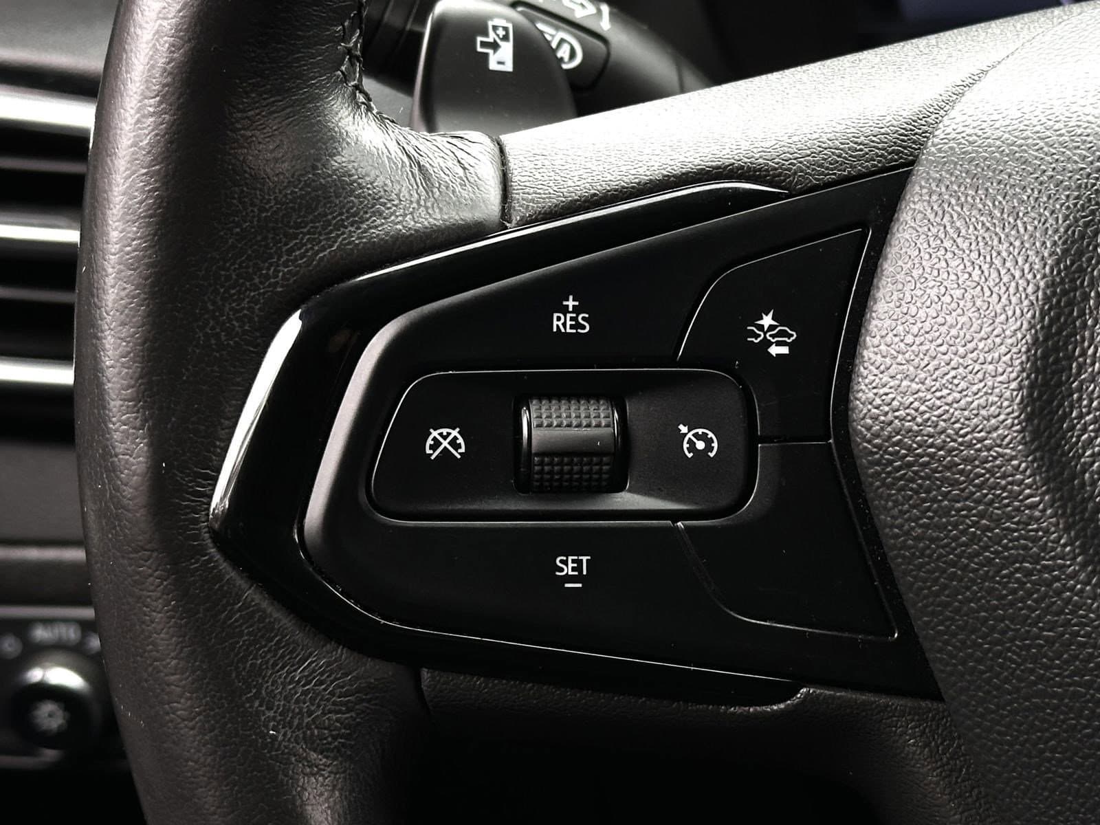 Vehicle photo 15